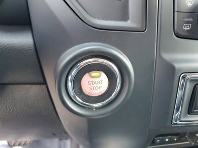 2024 Nissan TITAN Crew Cab SV