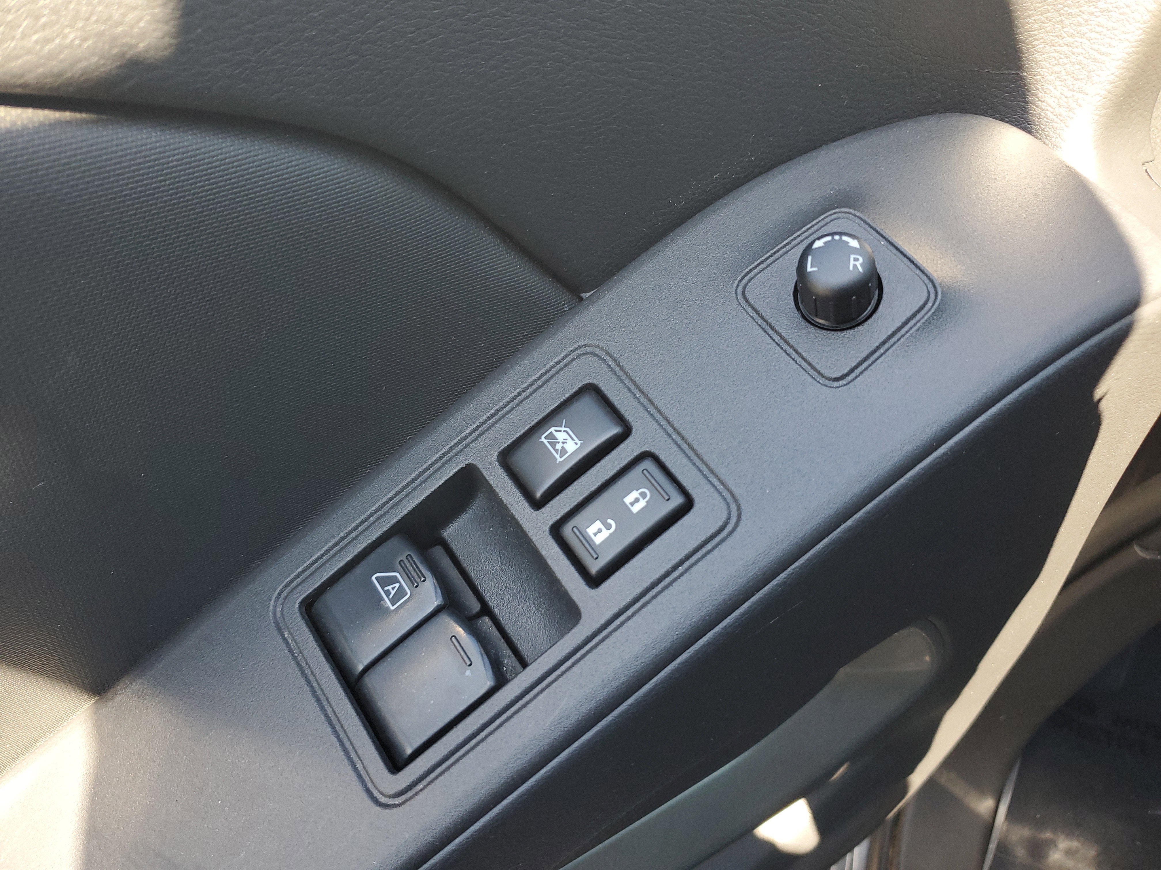 2023 Nissan Frontier King Cab® SV