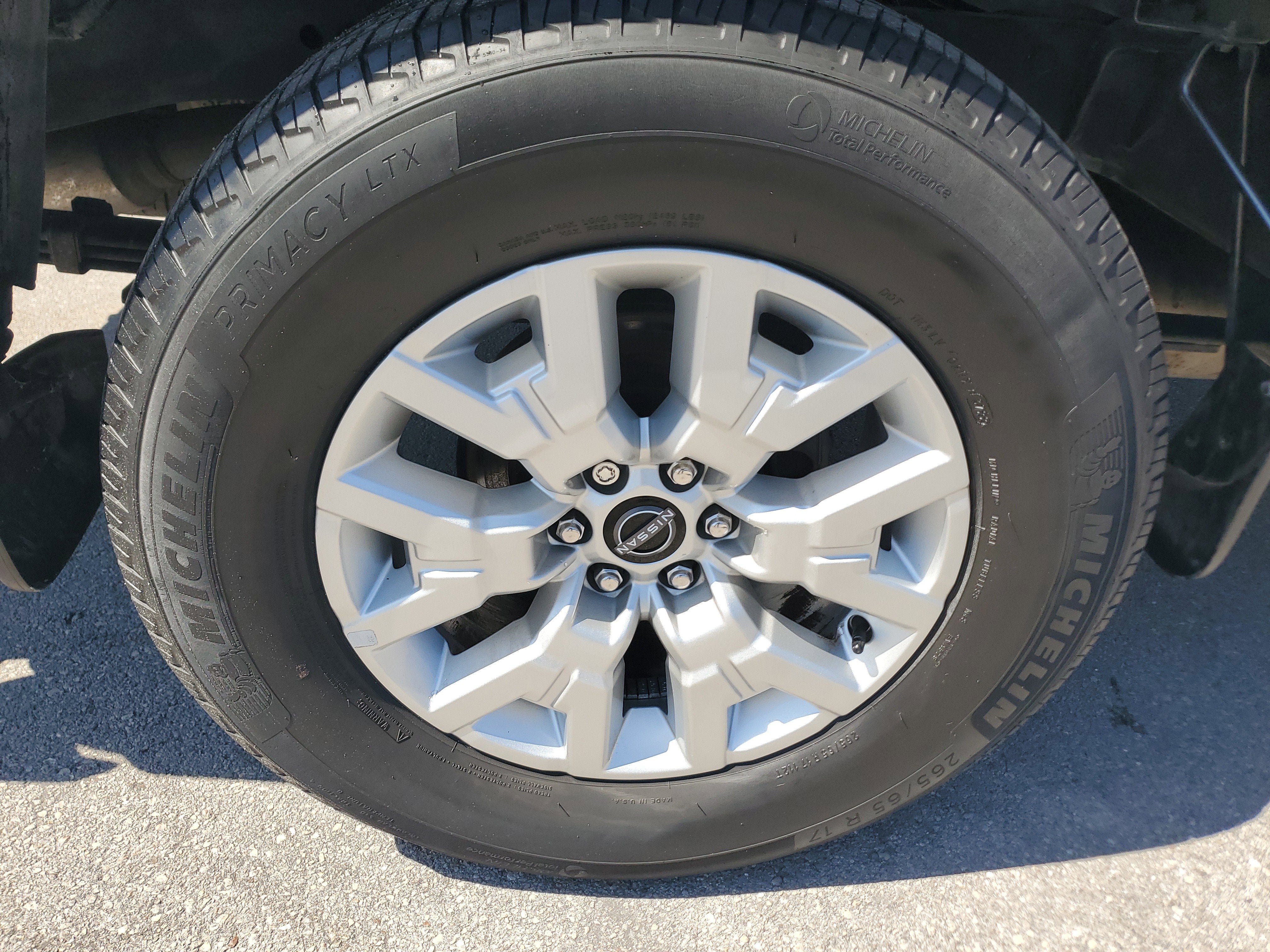 2023 Nissan Frontier King Cab® SV