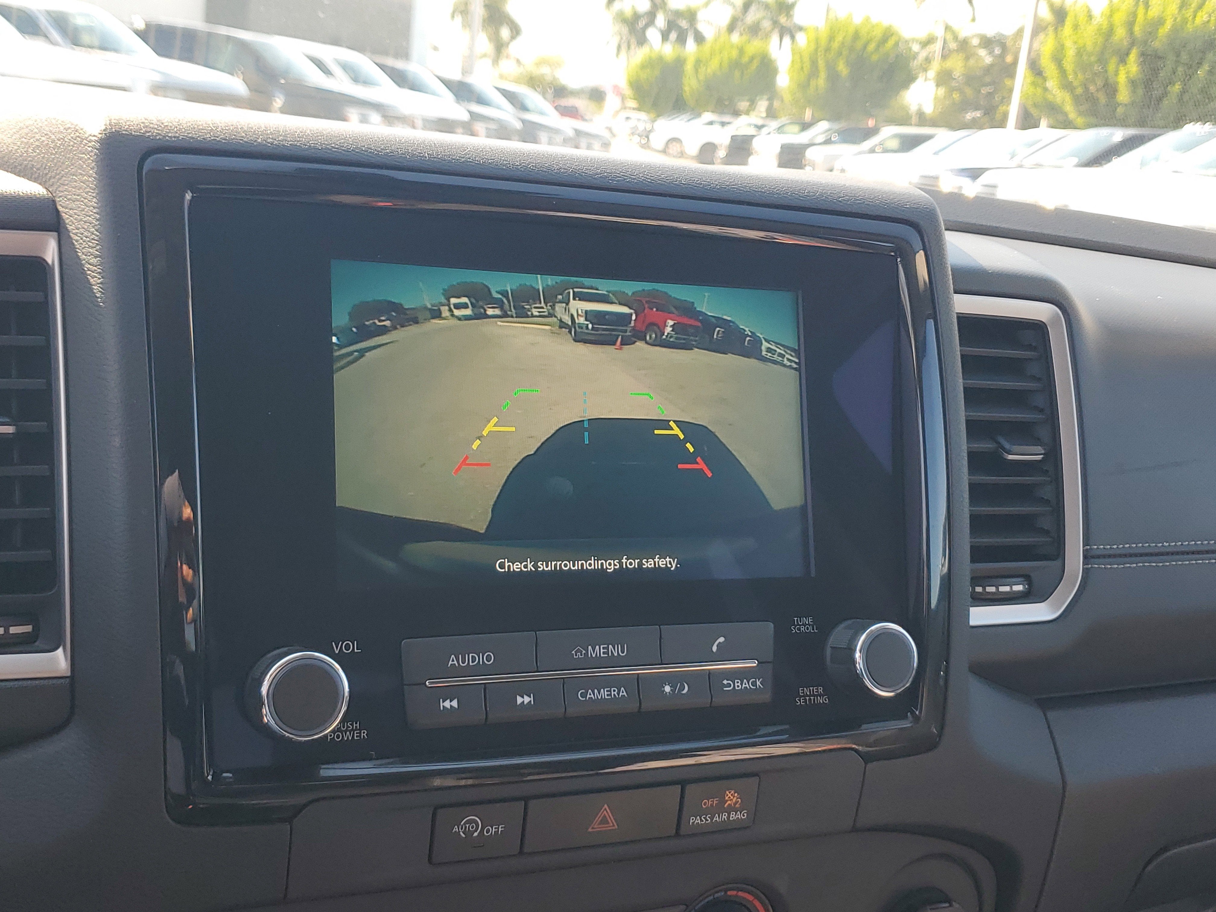 2024 Nissan Frontier Crew Cab SV