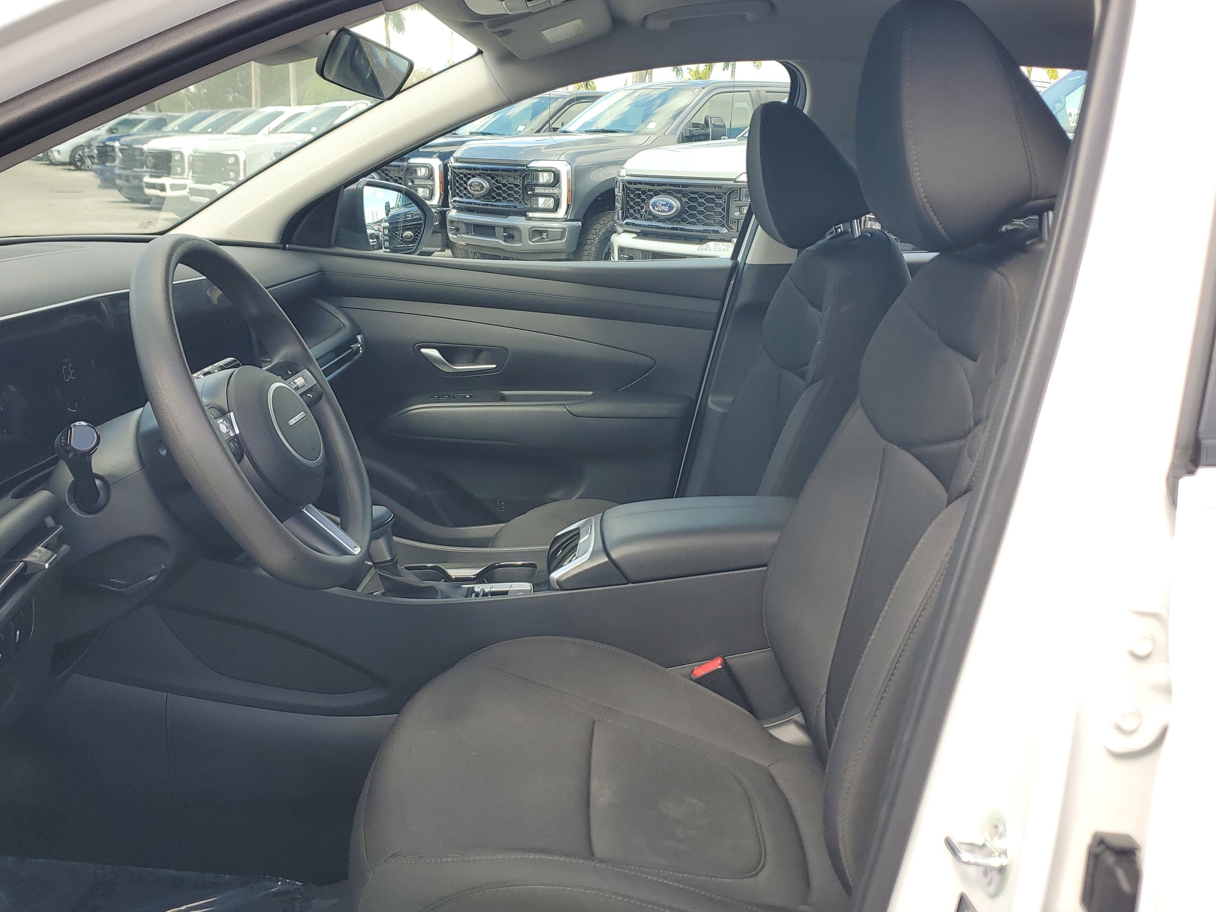 2025 Hyundai Tucson SE