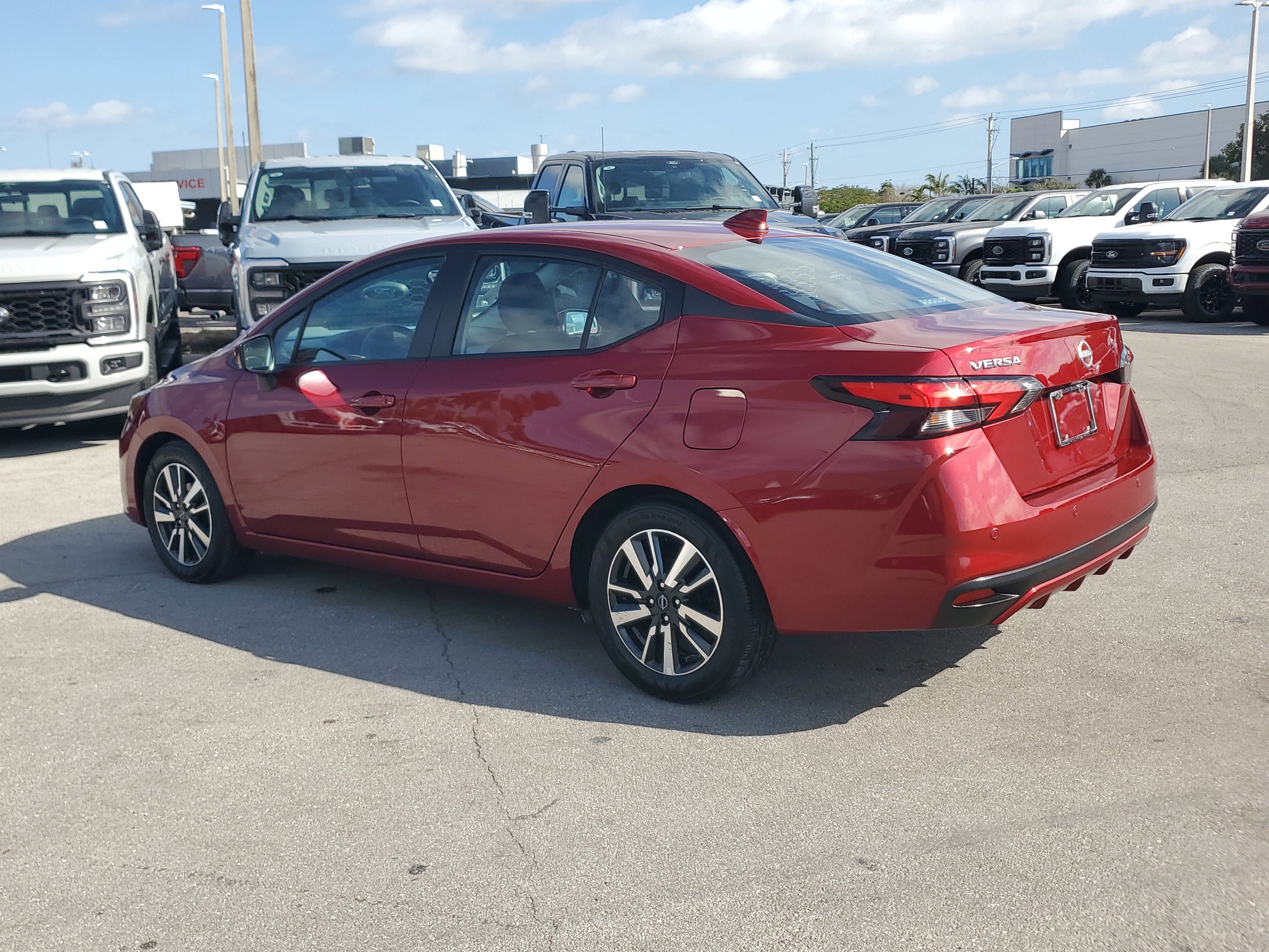 2025 Nissan Versa SV