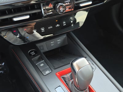 2026 Nissan Kicks SR 4WD