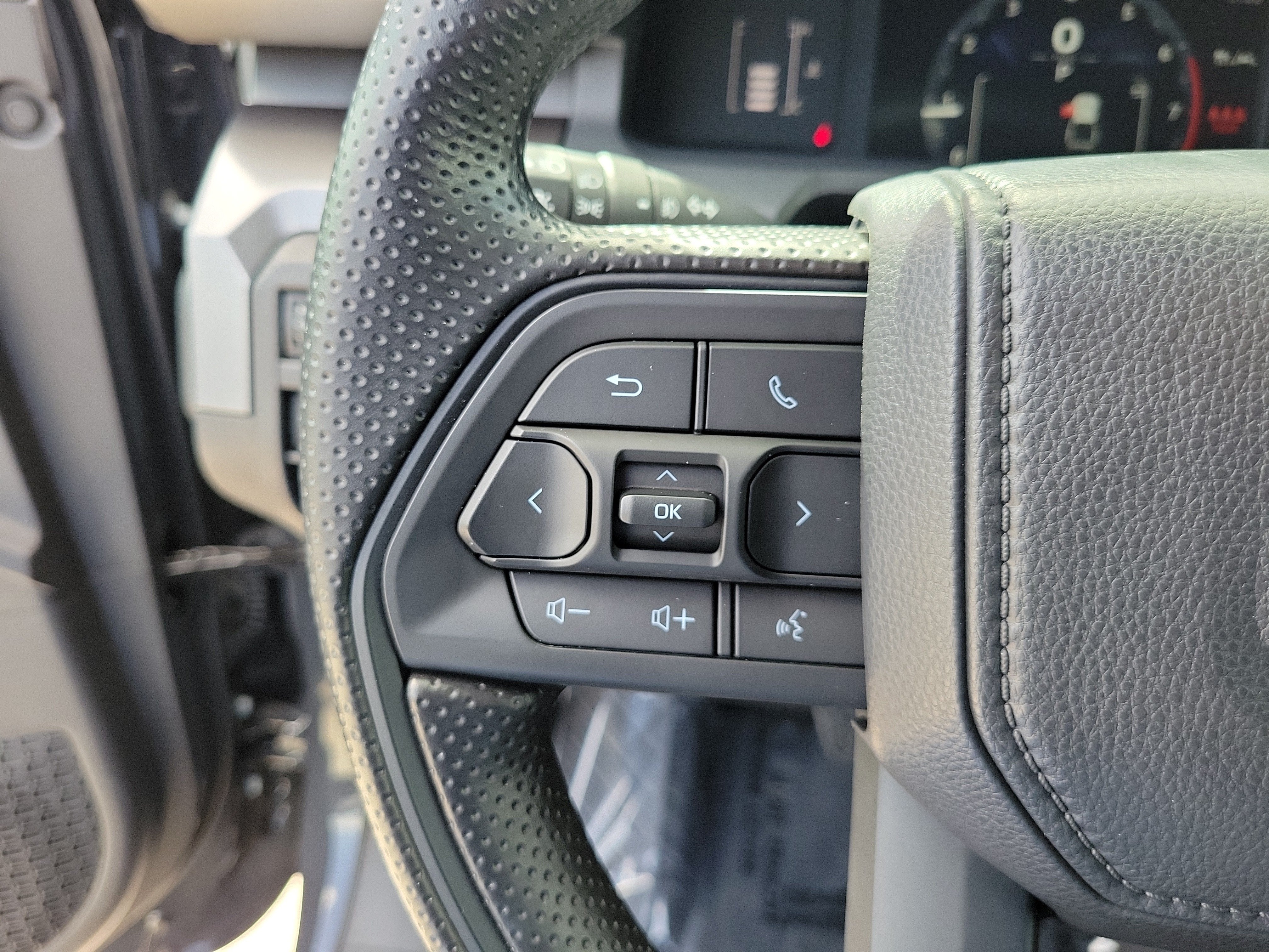 2025 Toyota Tacoma 2WD SR5