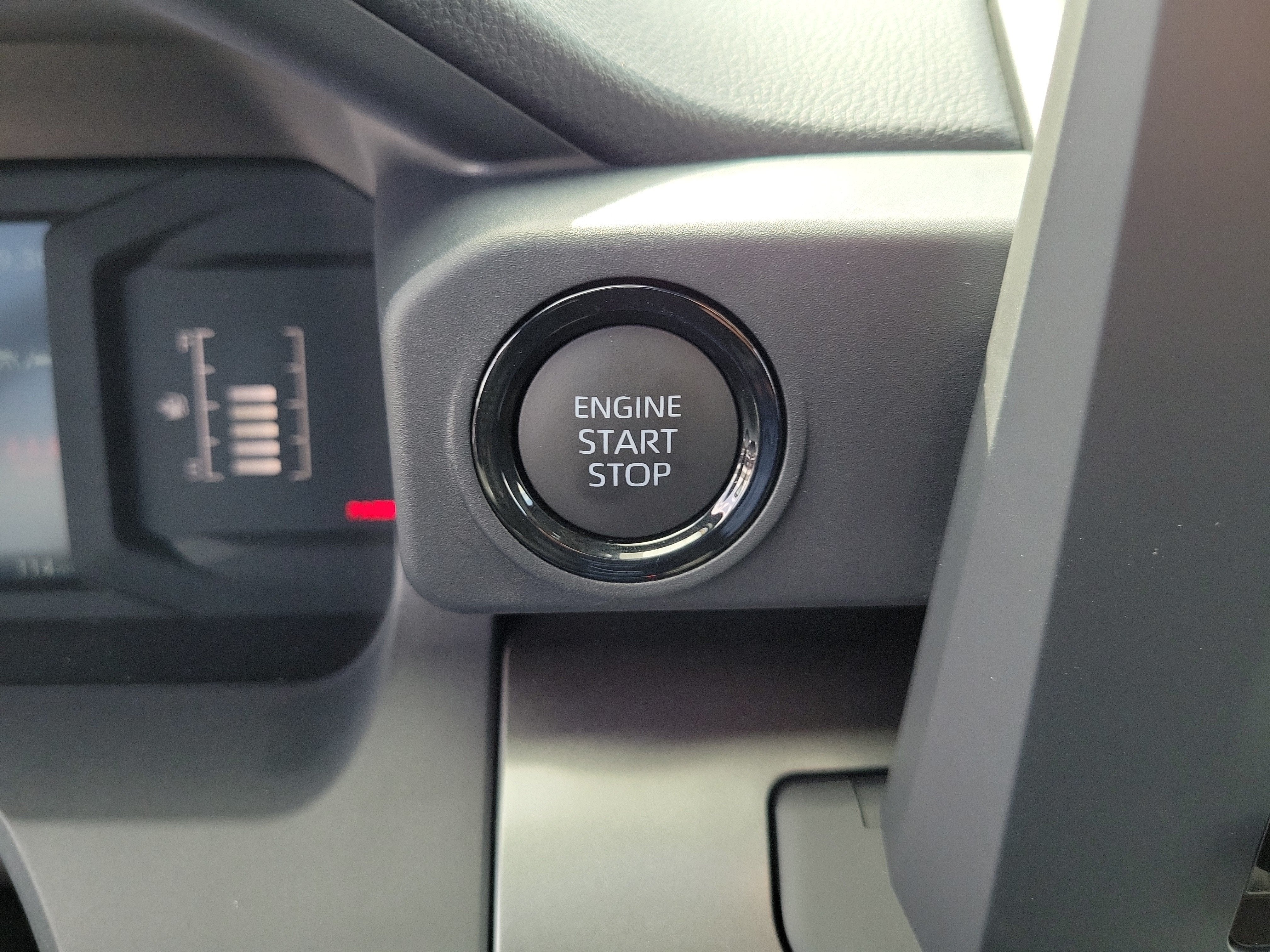 2025 Toyota Tacoma 2WD SR5
