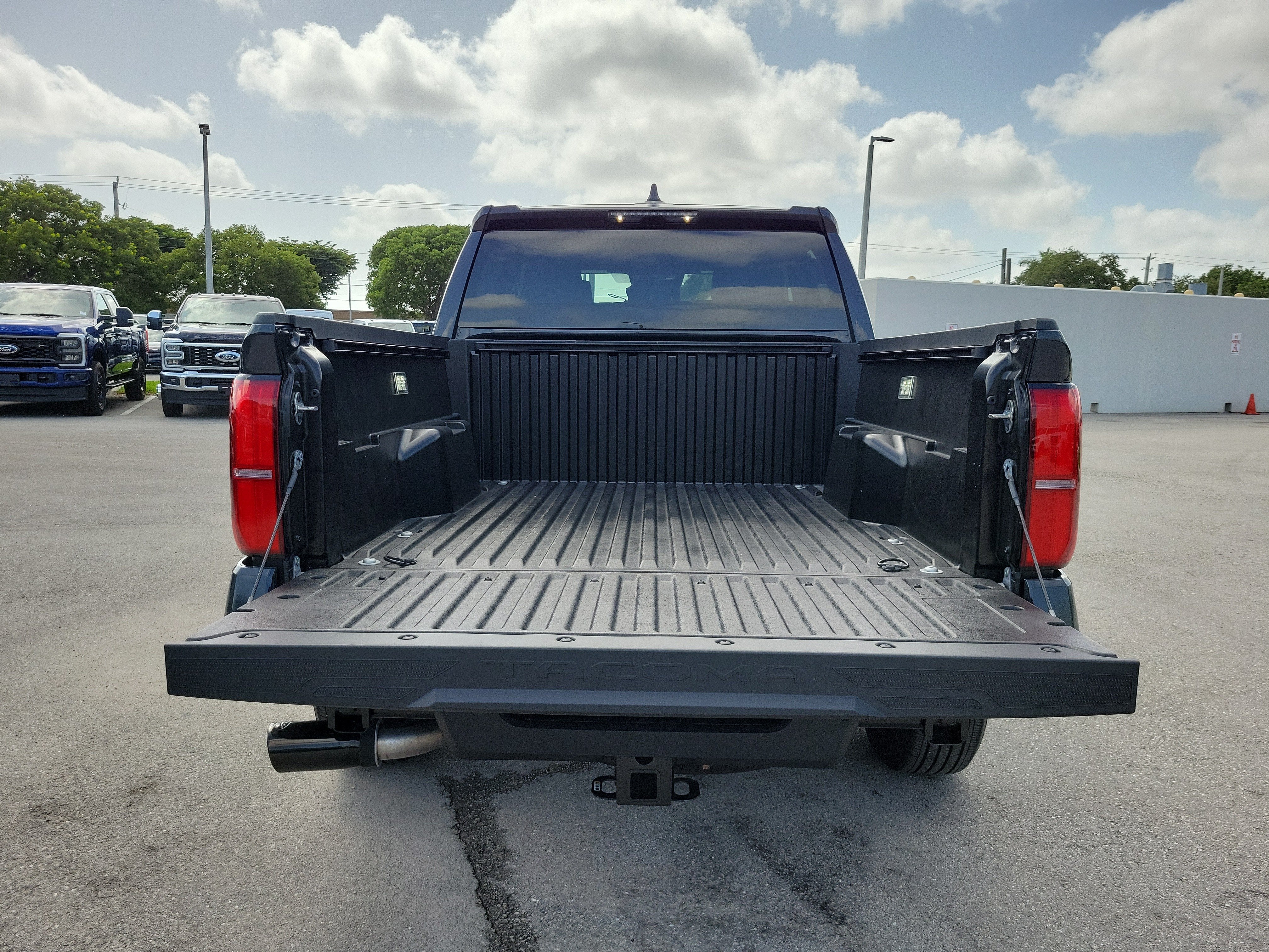 2025 Toyota Tacoma 2WD SR5