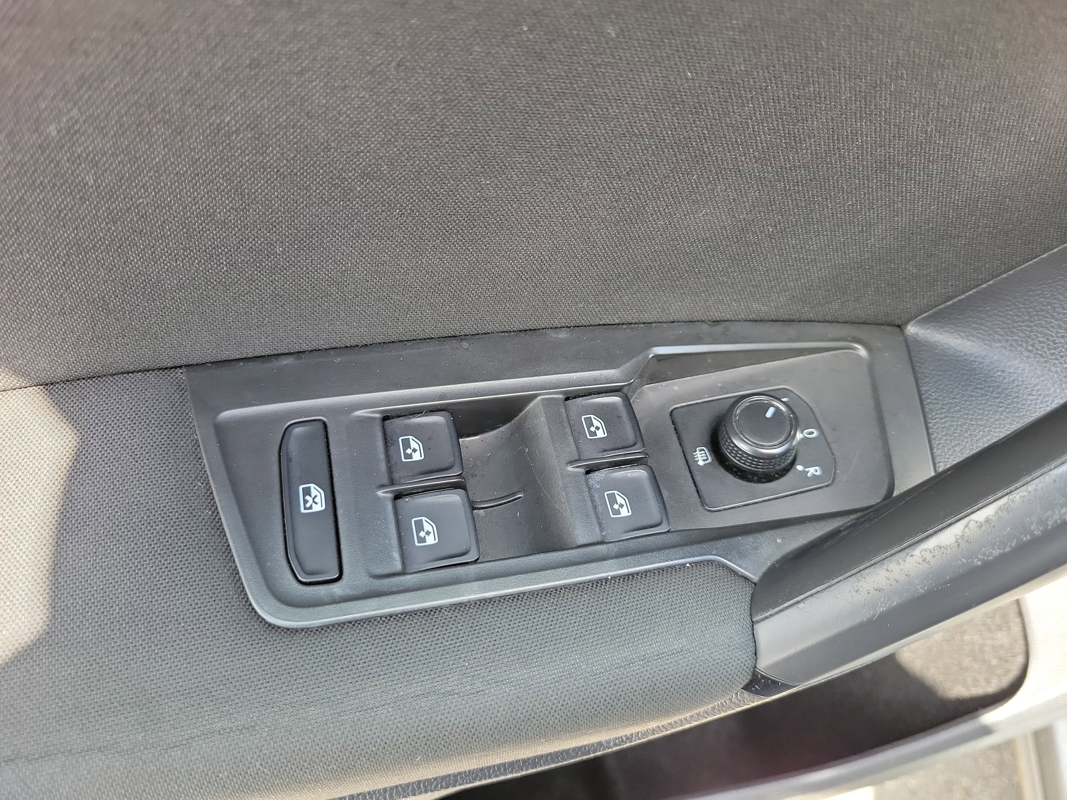 2019 Volkswagen Tiguan S