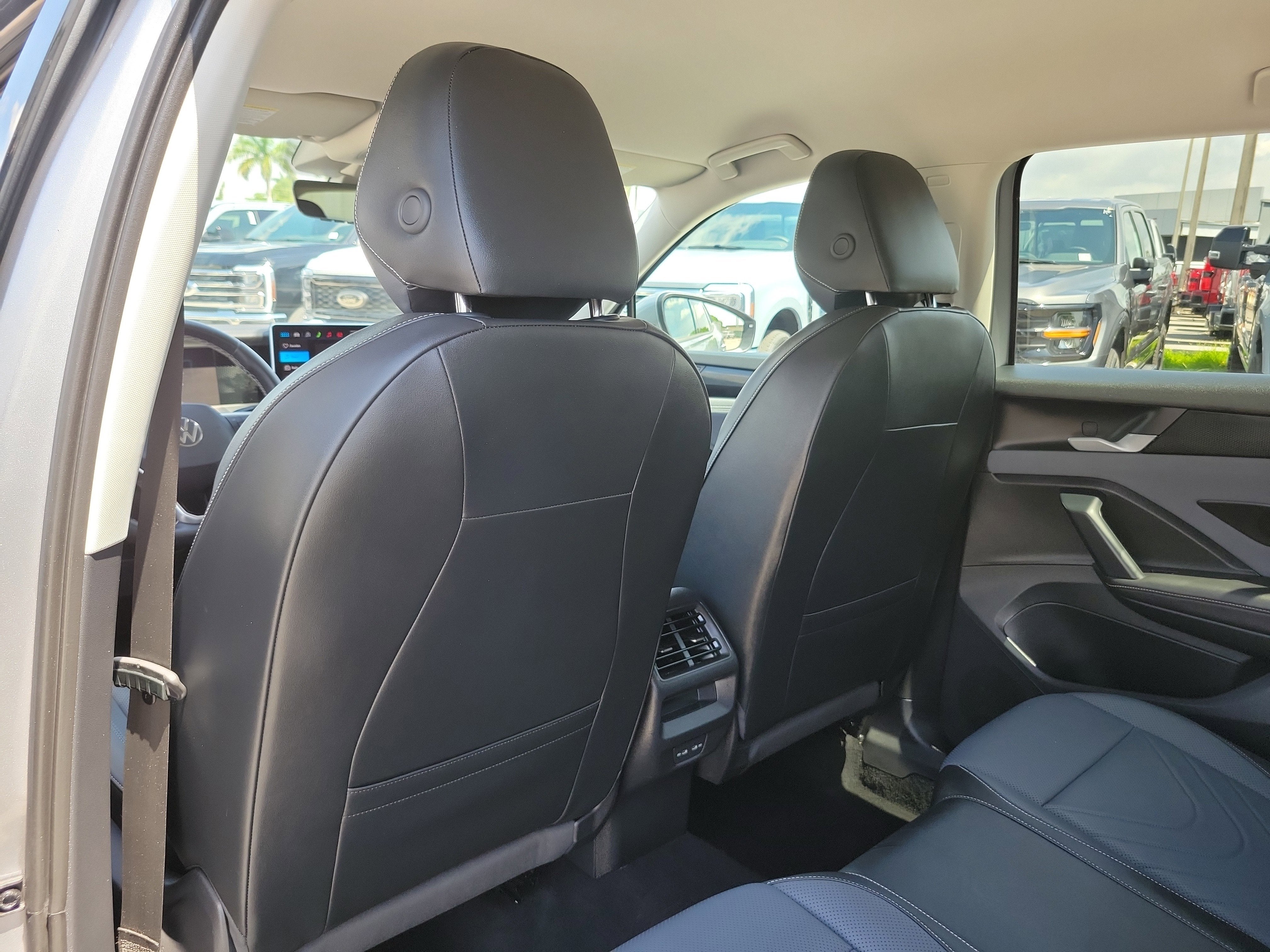 2025 Volkswagen Tiguan SE