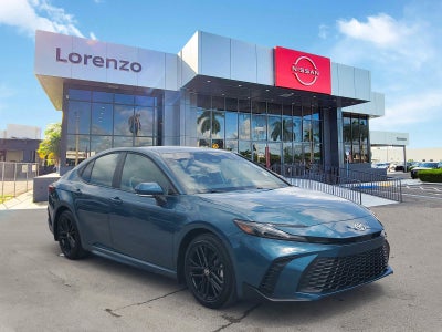 2025 Toyota Camry SE