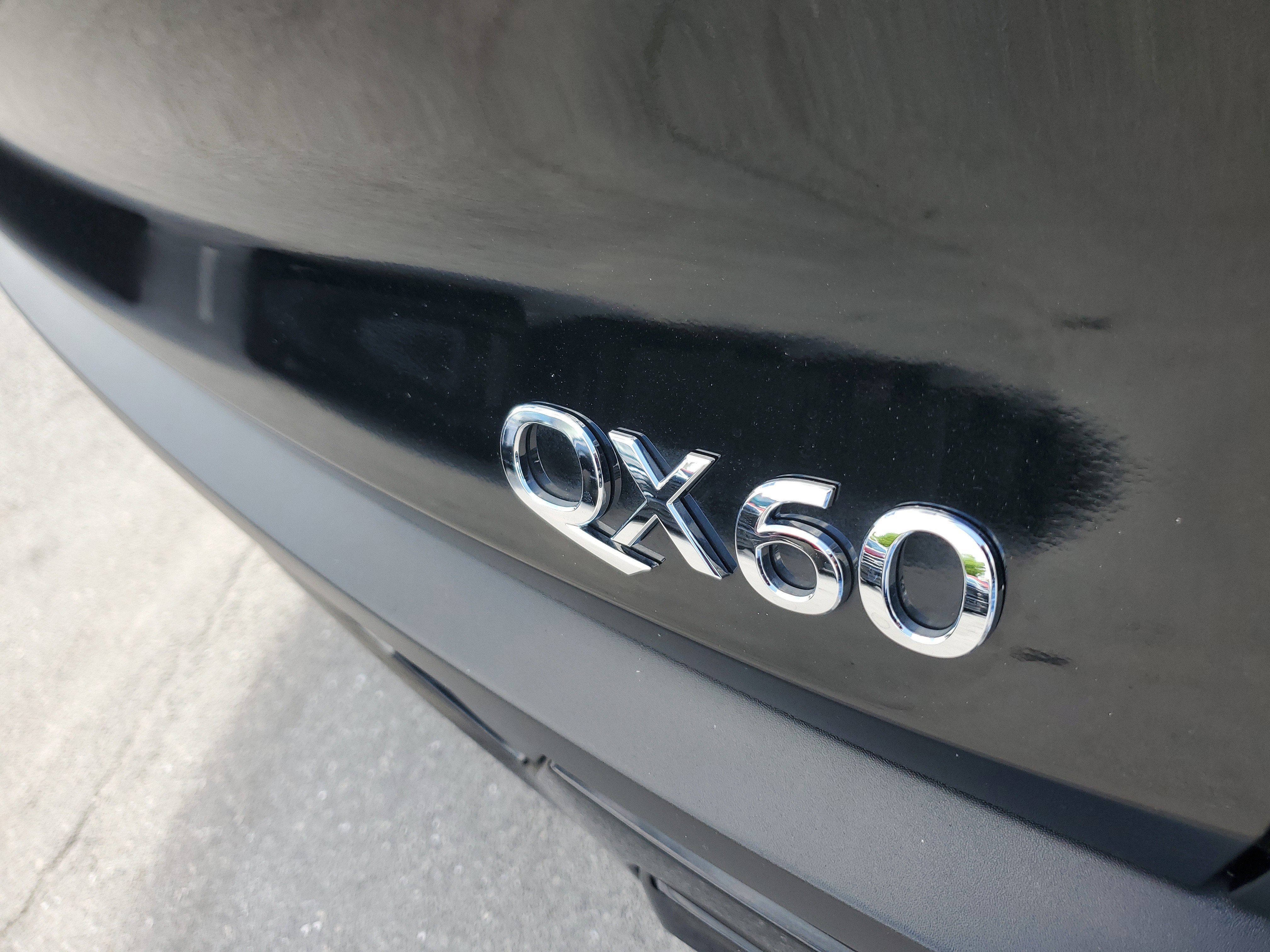 2025 INFINITI QX60 PURE