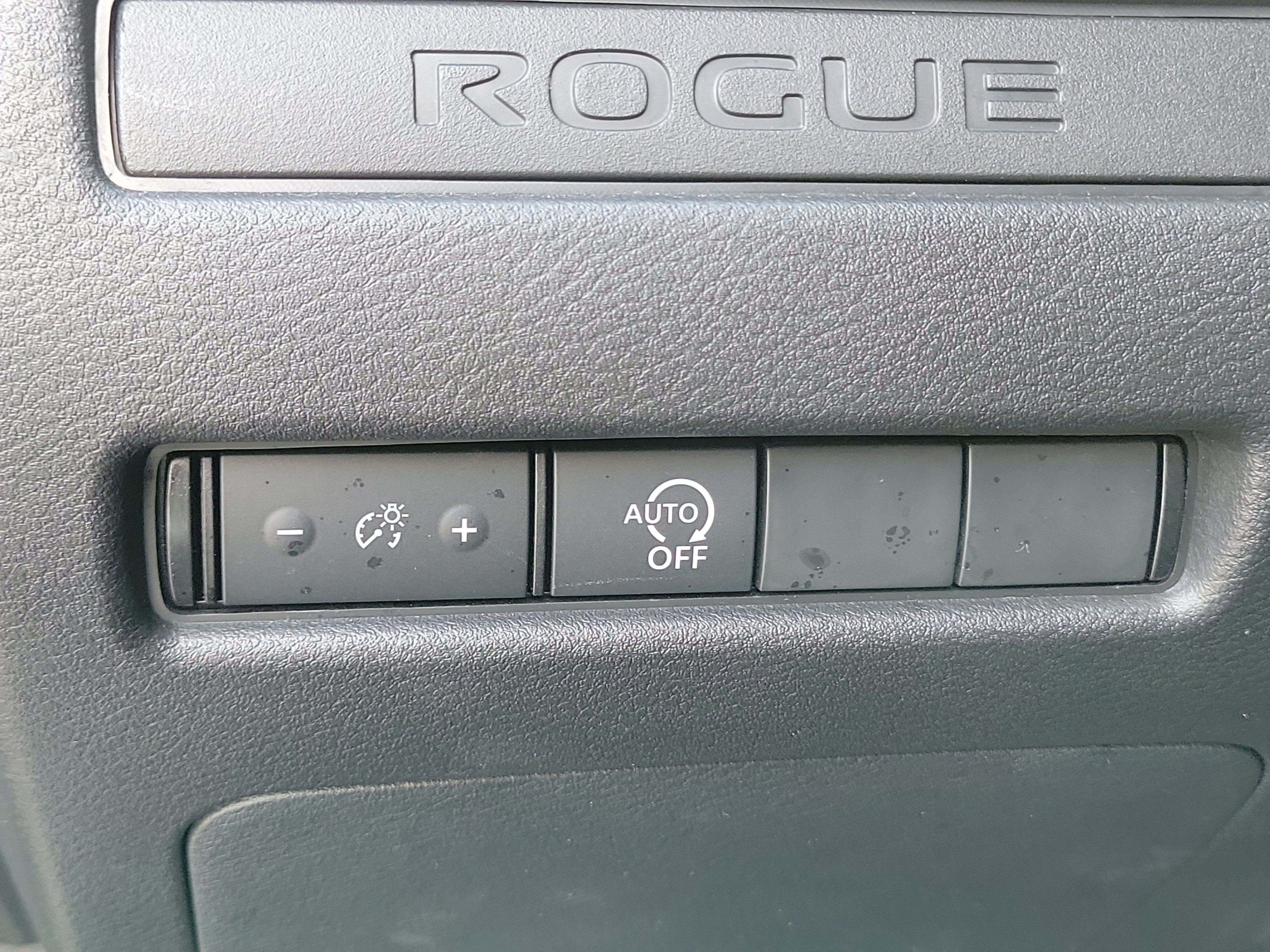 2023 Nissan Rogue S 4WD
