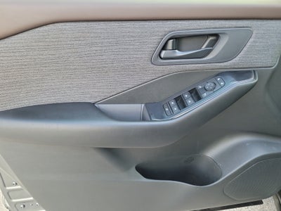 2023 Nissan Rogue S 4WD
