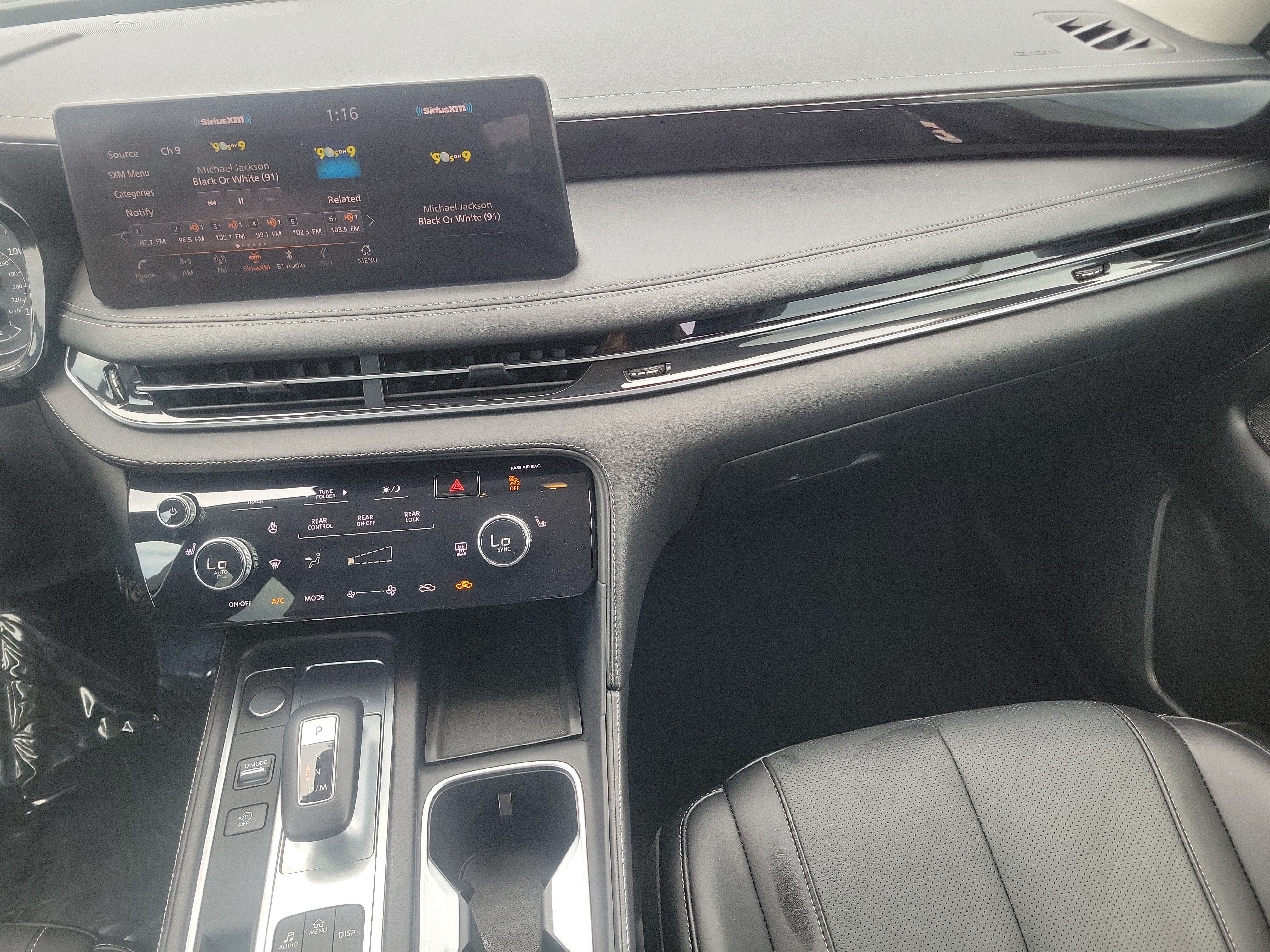 2024 INFINITI QX60 PURE