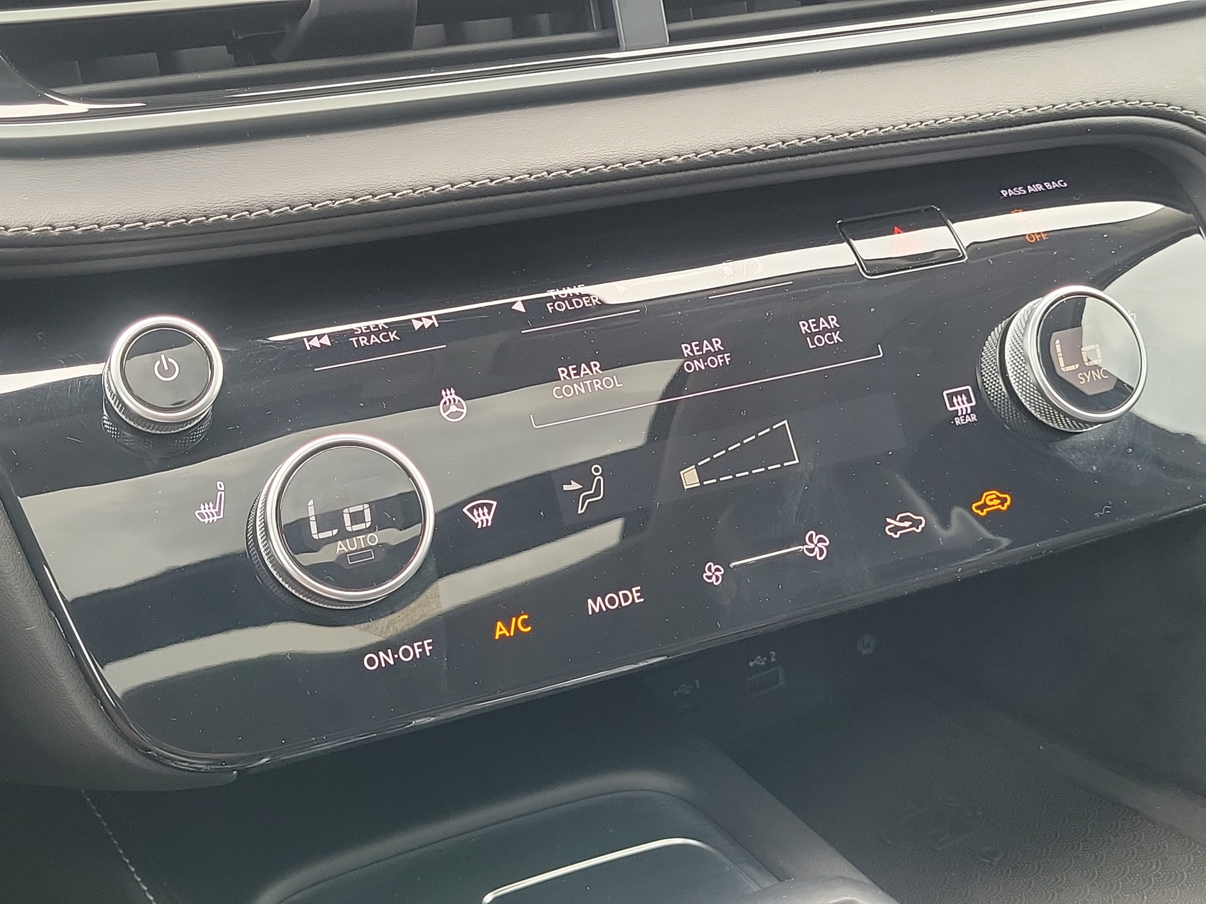 2024 INFINITI QX60 PURE