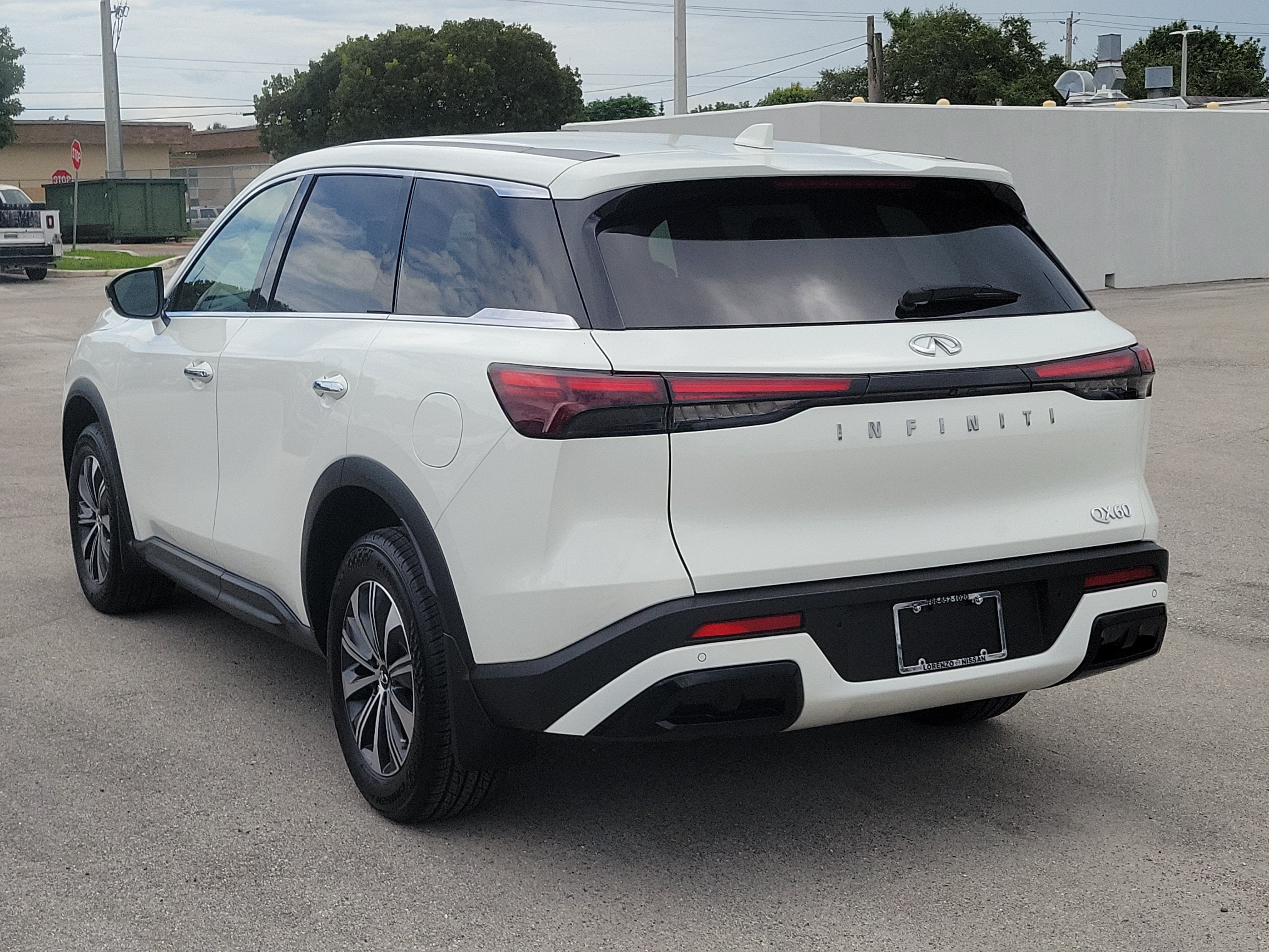 2024 INFINITI QX60 PURE