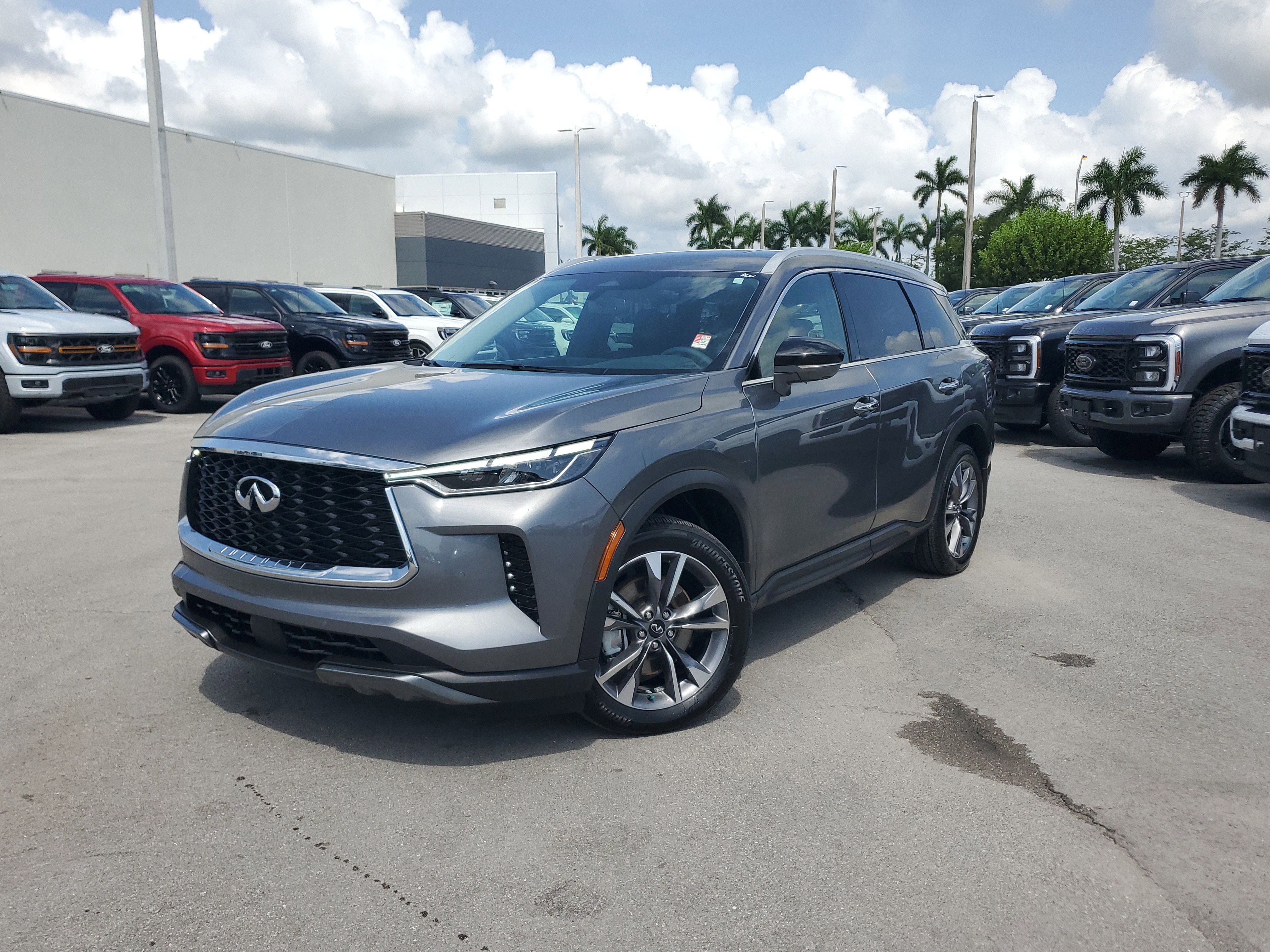 2022 INFINITI QX60 LUXE