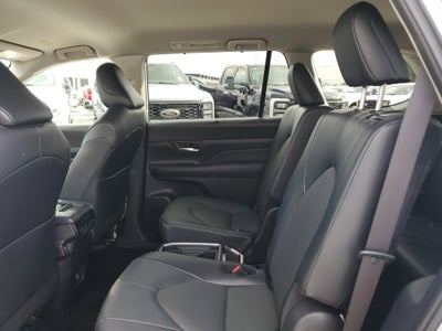 2025 Toyota Grand Highlander XLE