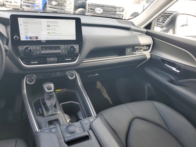 2025 Toyota Grand Highlander XLE