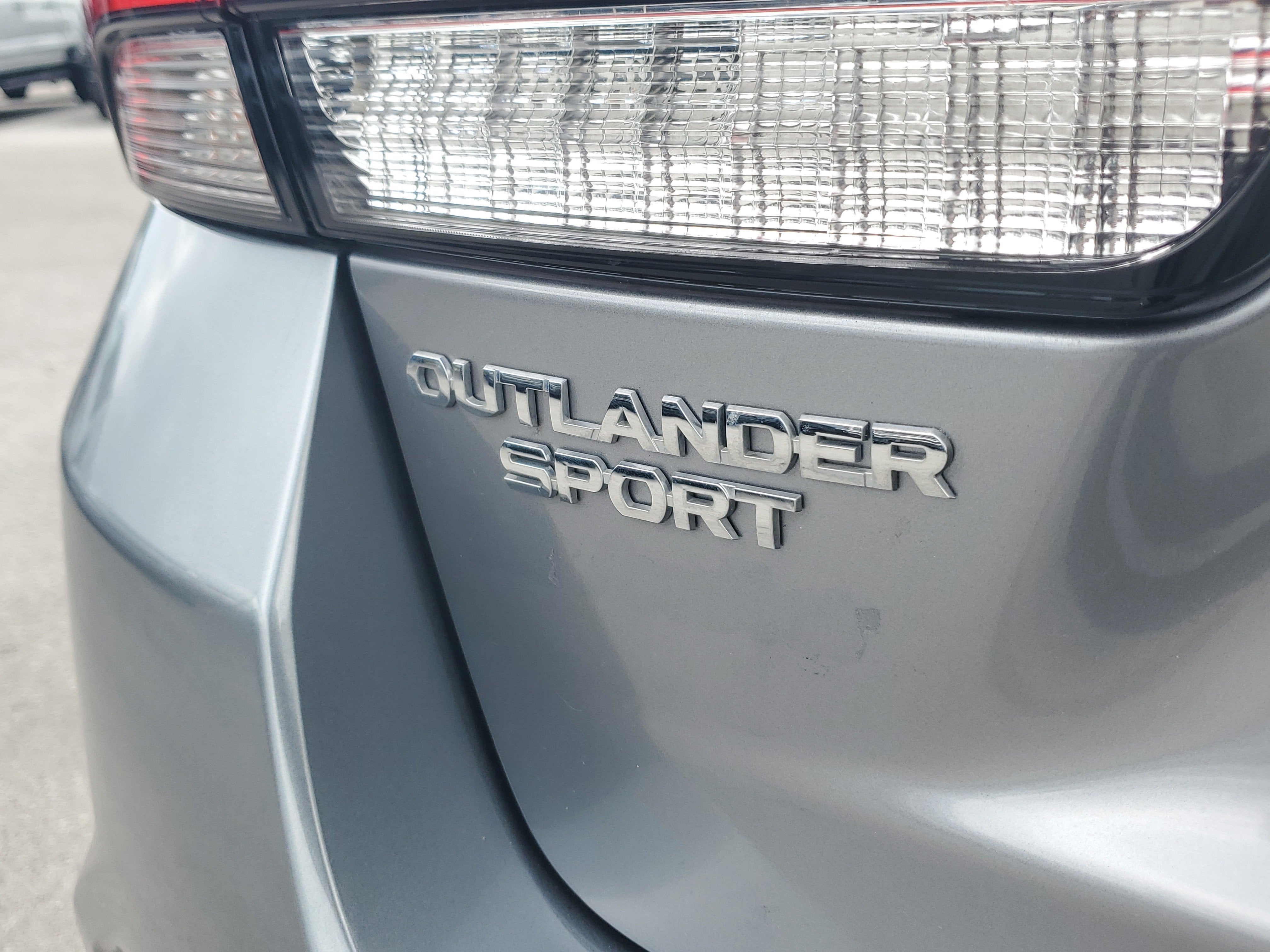 2021 Mitsubishi Outlander Sport SE