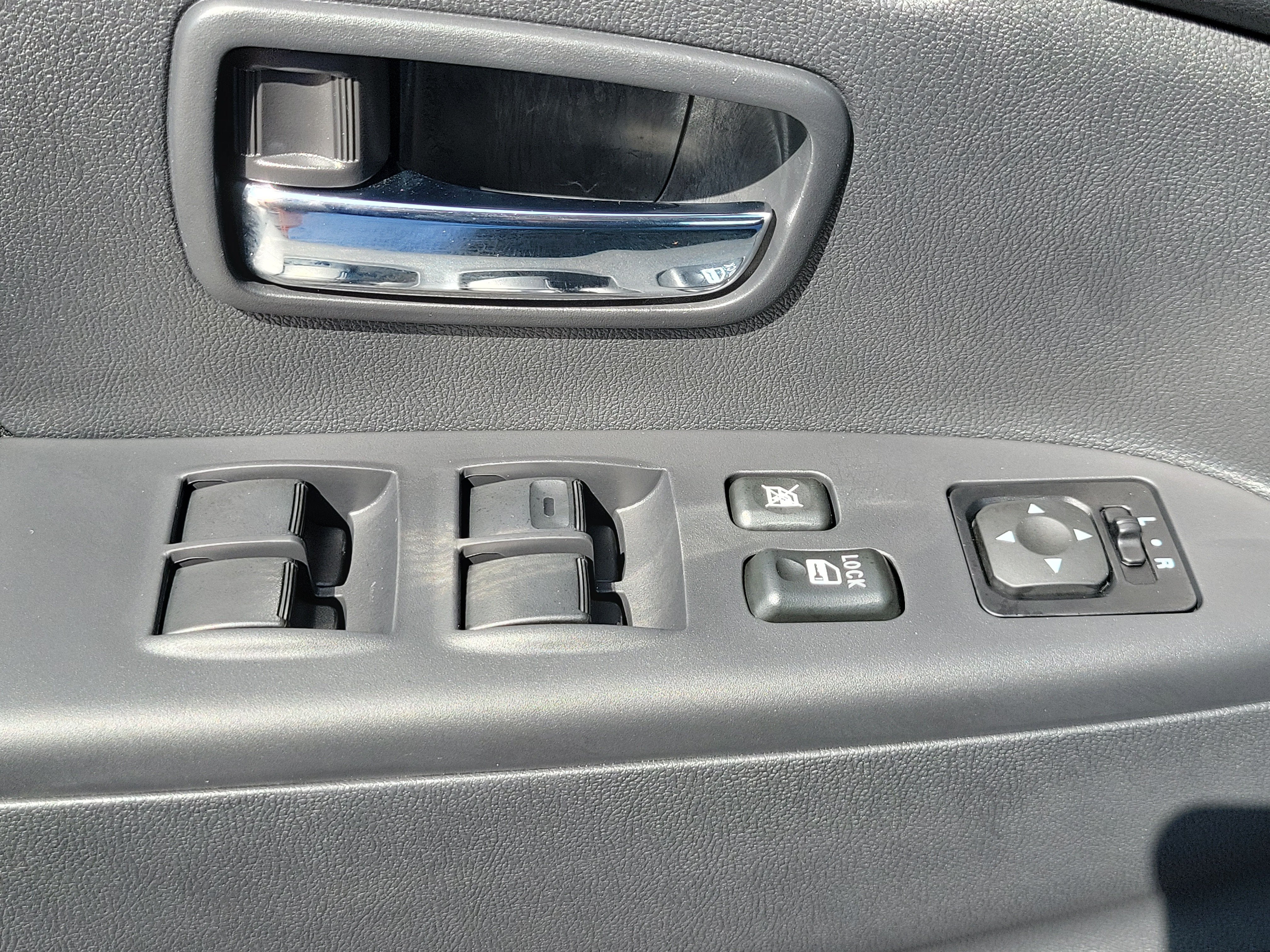2026 Mitsubishi Outlander Sport LE