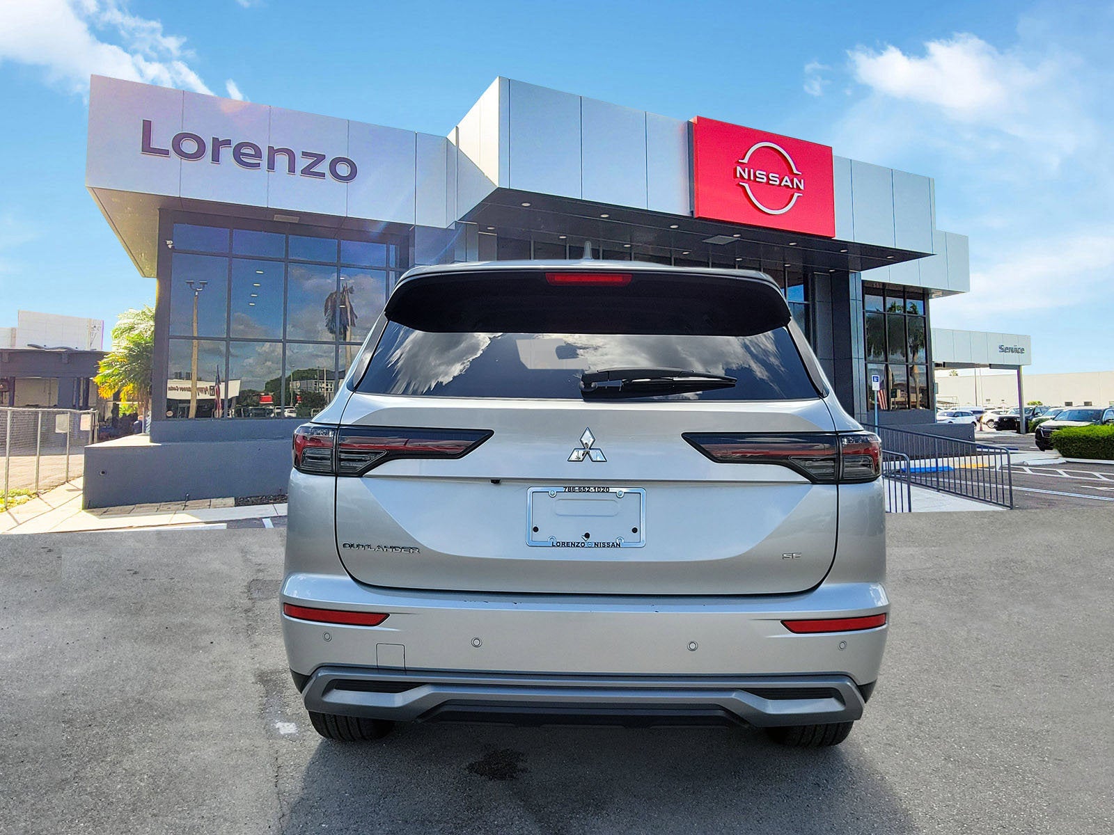 2025 Mitsubishi Outlander SE