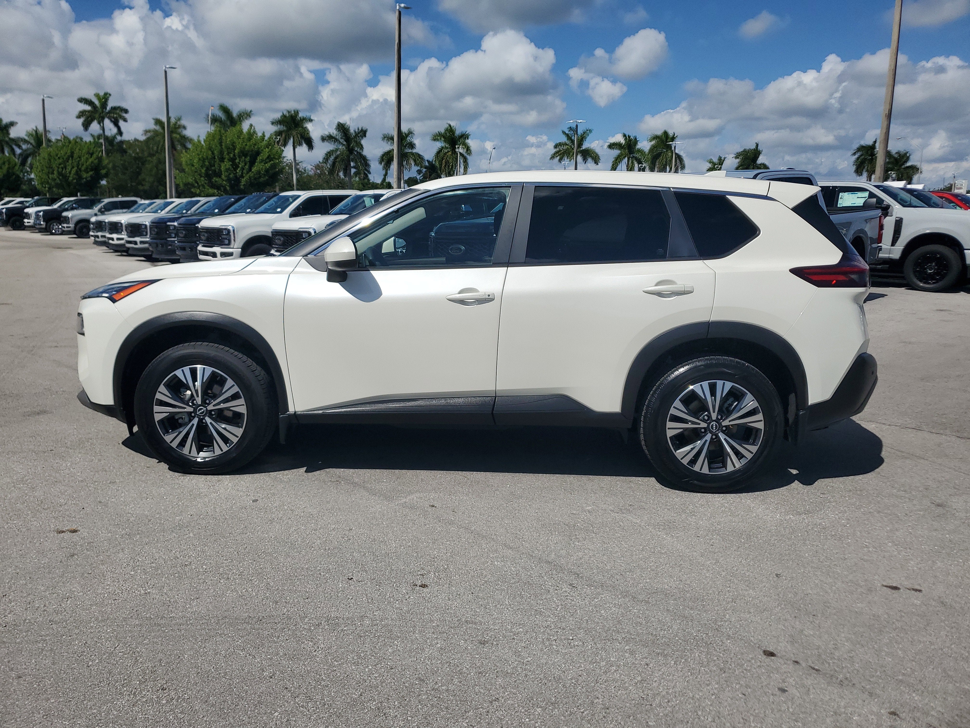 2023 Nissan Rogue SV 4WD