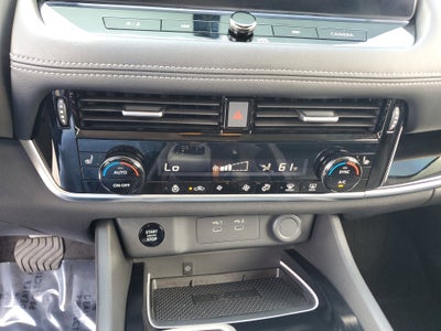 2025 Nissan Rogue SL