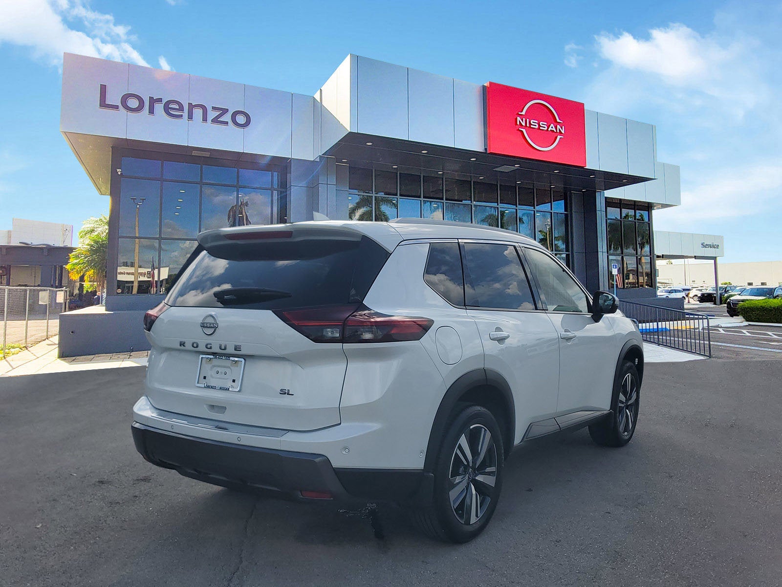 2025 Nissan Rogue SL