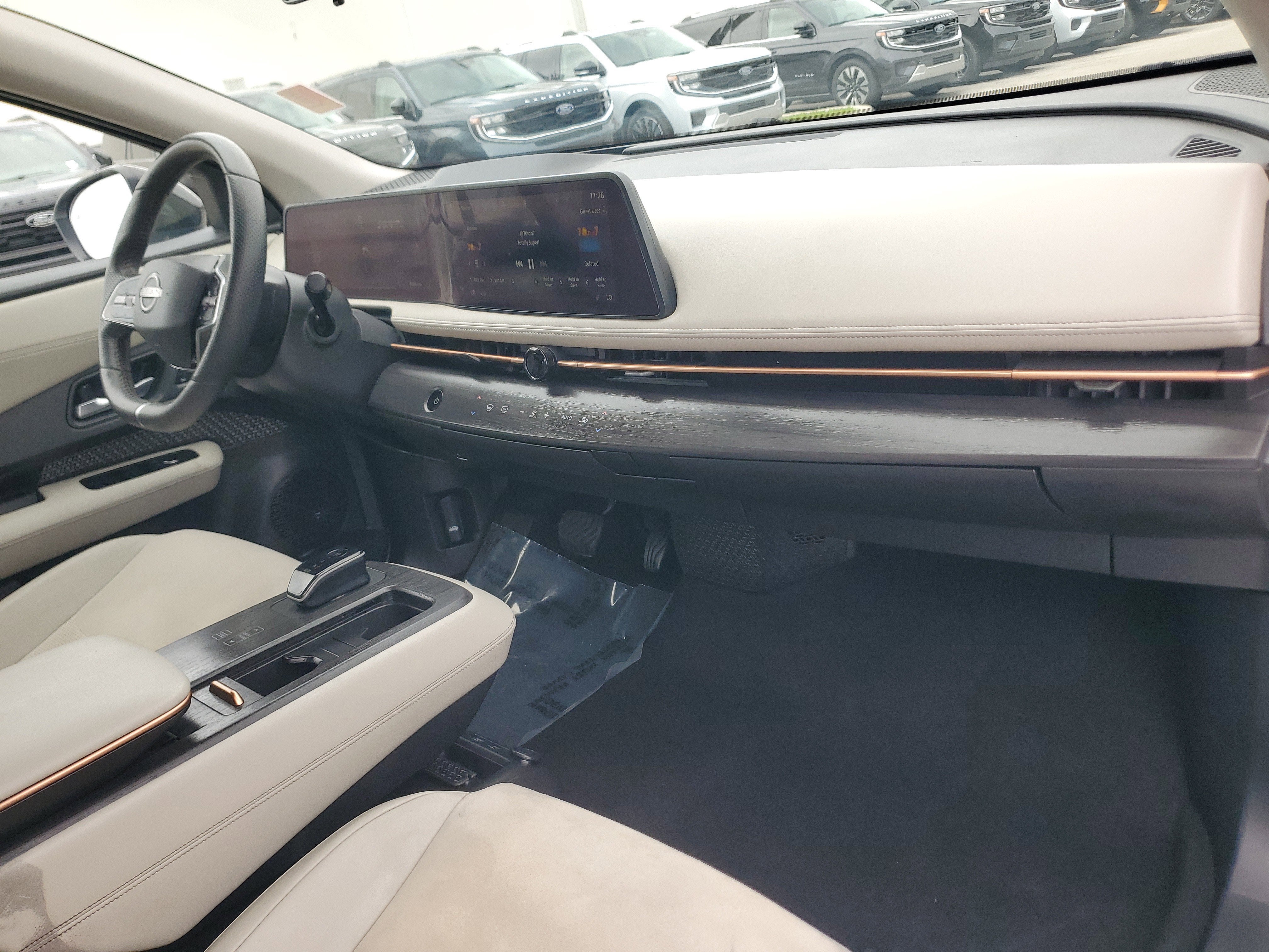 2025 Nissan ARIYA ENGAGE