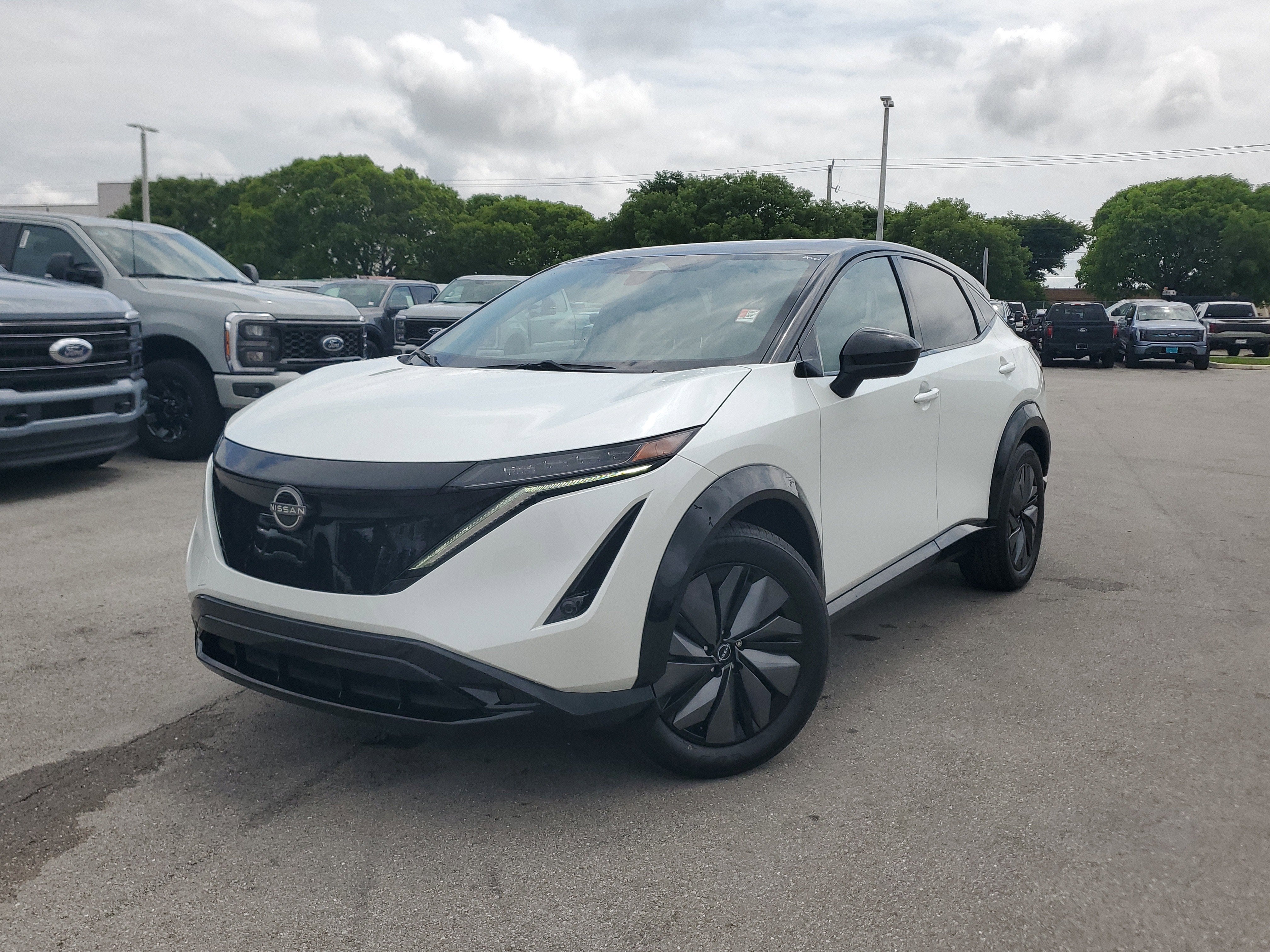 2025 Nissan ARIYA ENGAGE