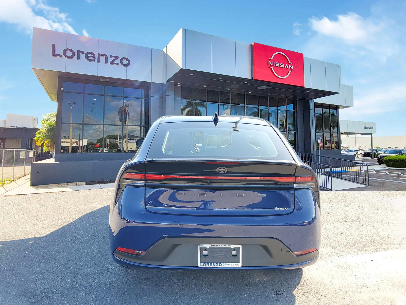 2025 Toyota Prius LE