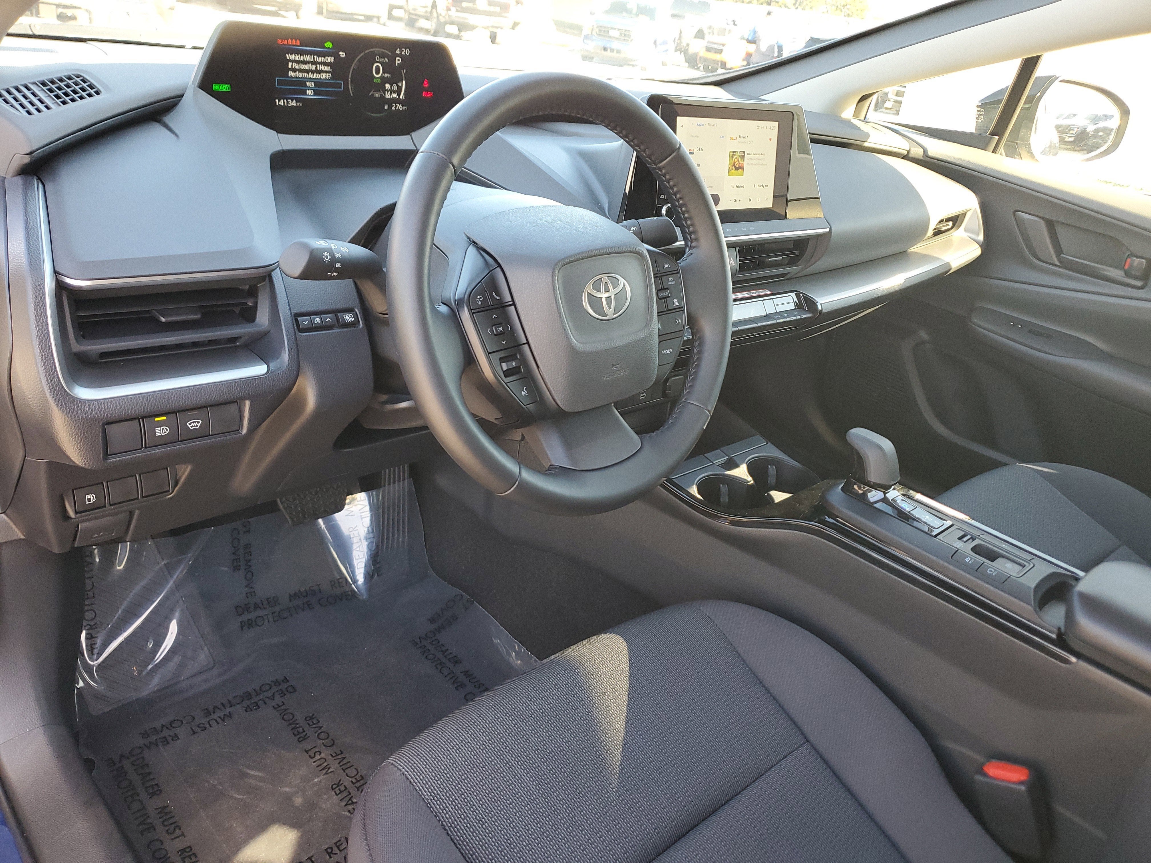 2025 Toyota Prius LE