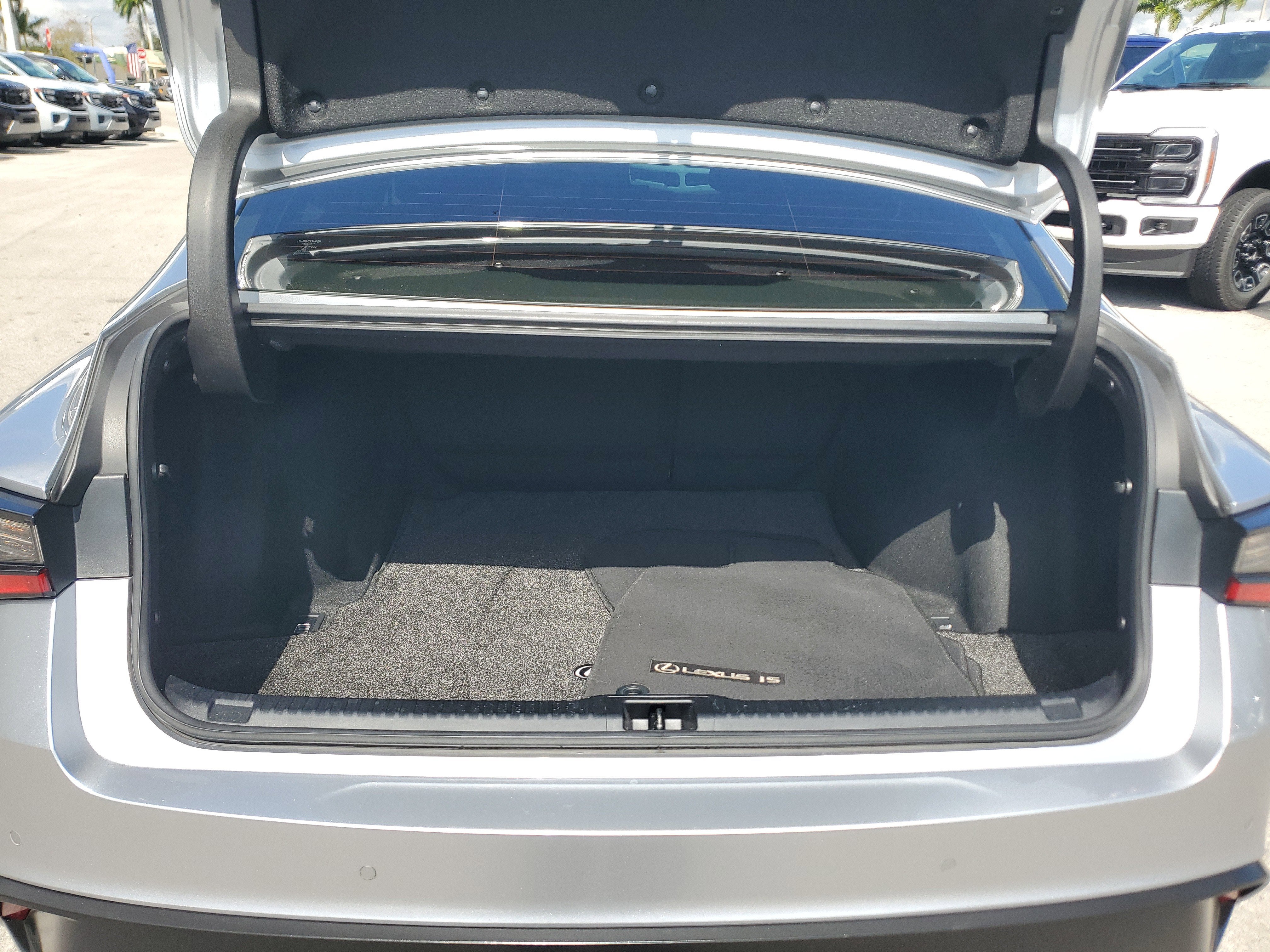 2023 Lexus IS IS 300