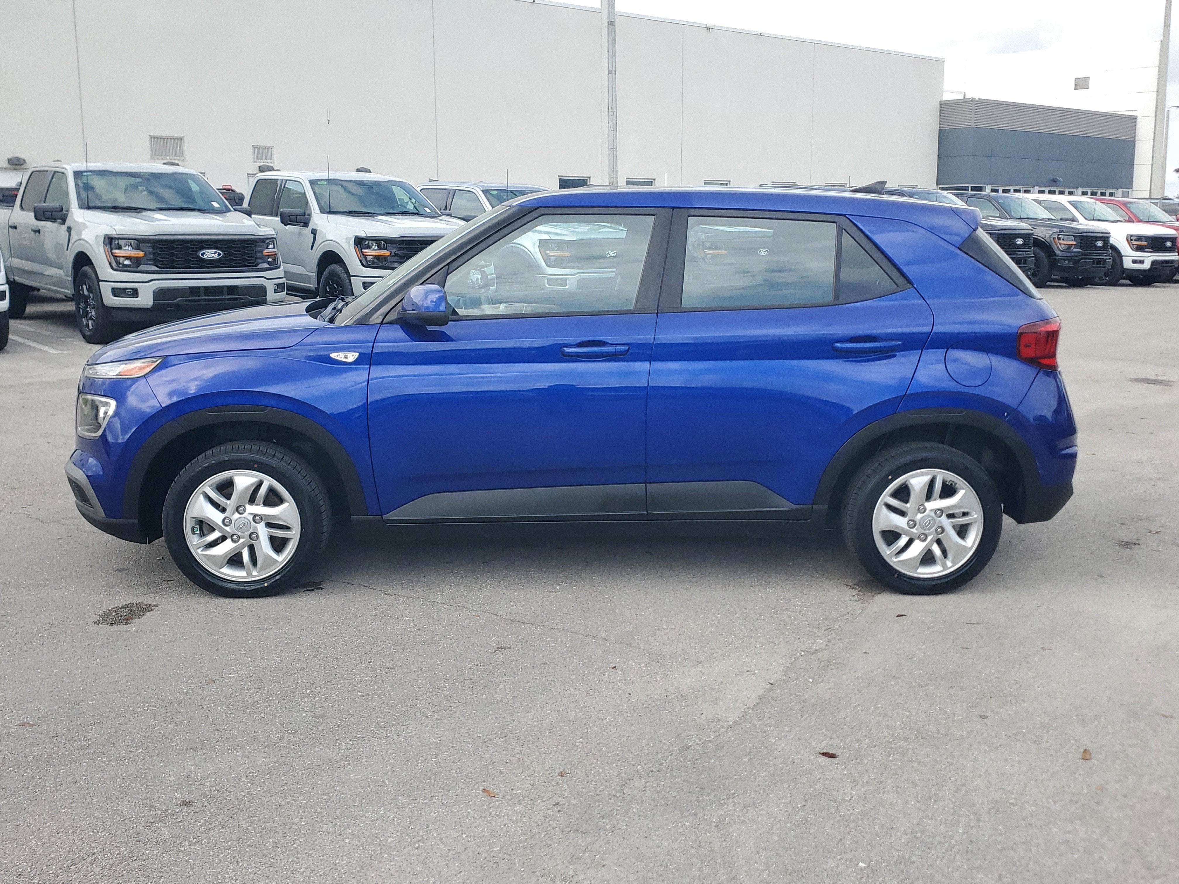 2021 Hyundai Venue SE