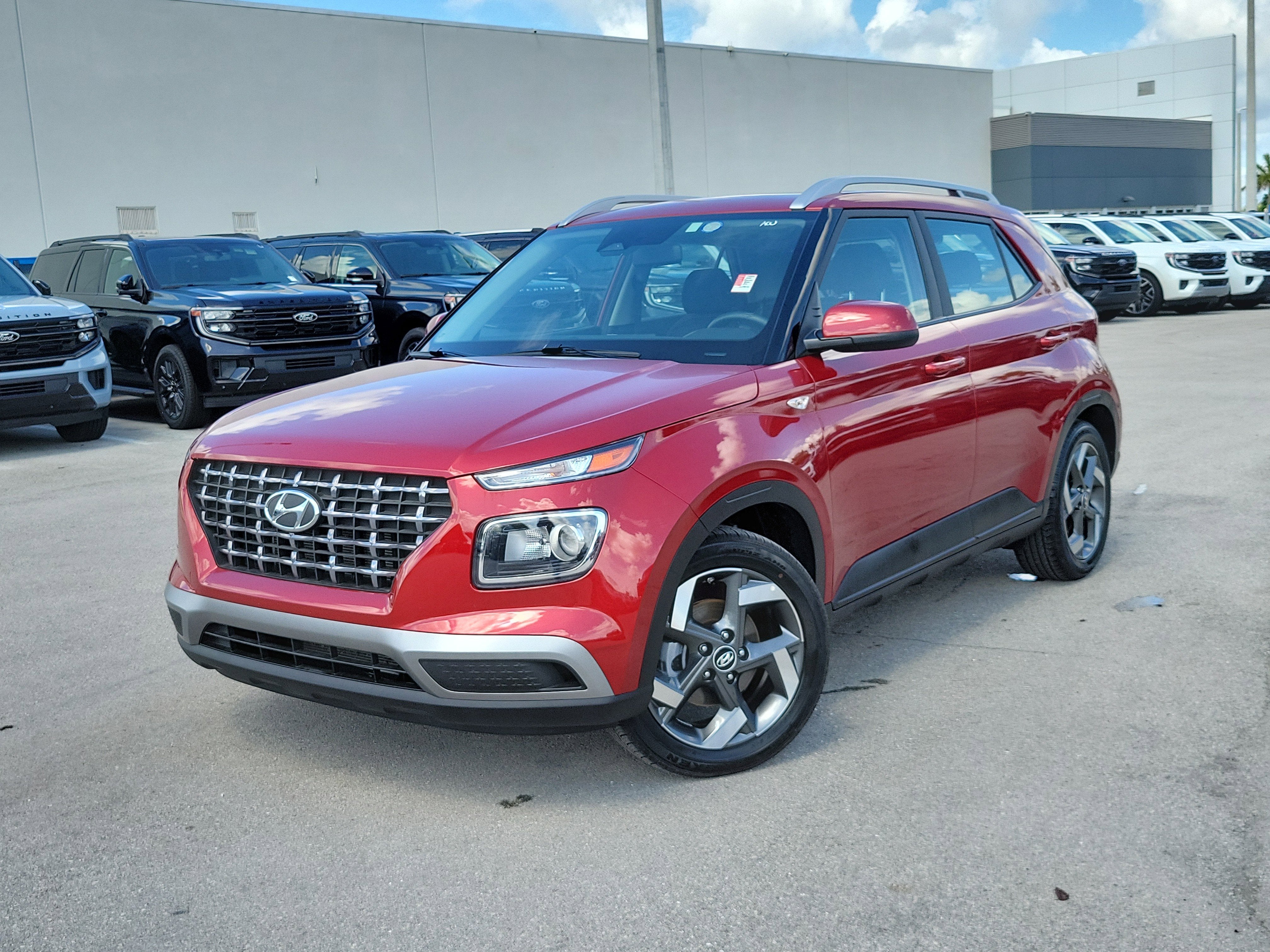 2025 Hyundai Venue SEL