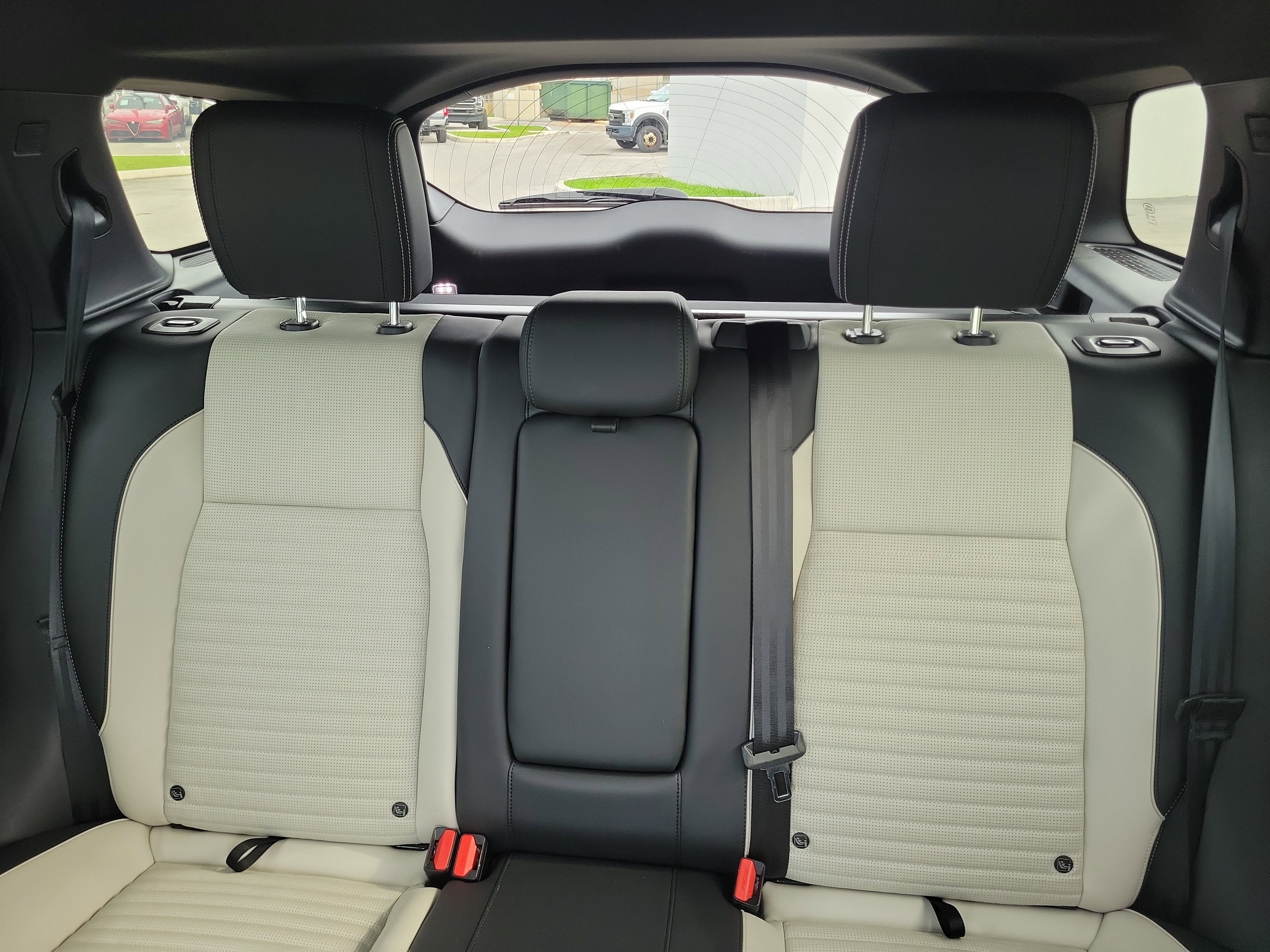 2023 Land Rover Discovery Sport S R-Dynamic