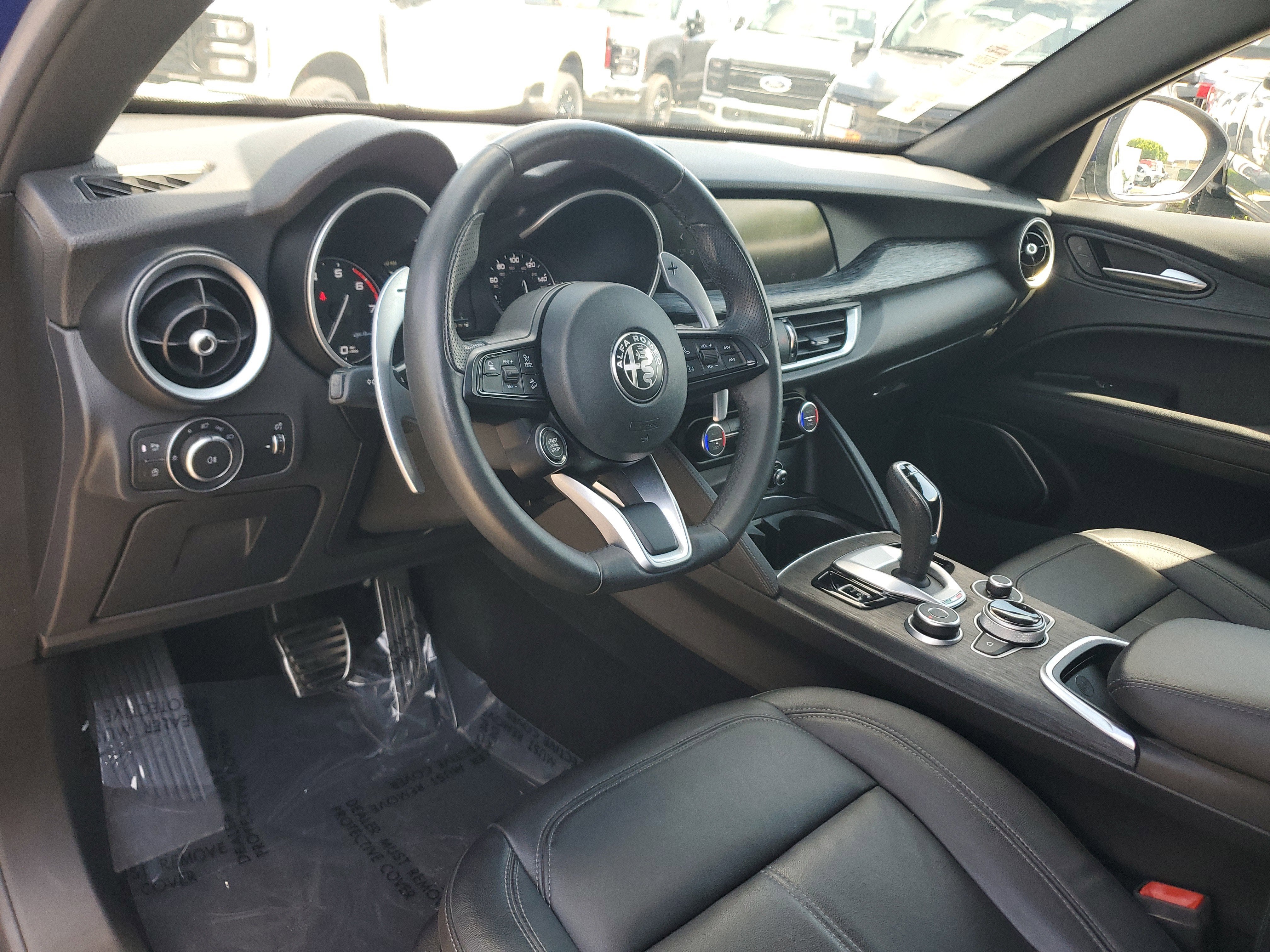 2022 Alfa Romeo Stelvio Sprint