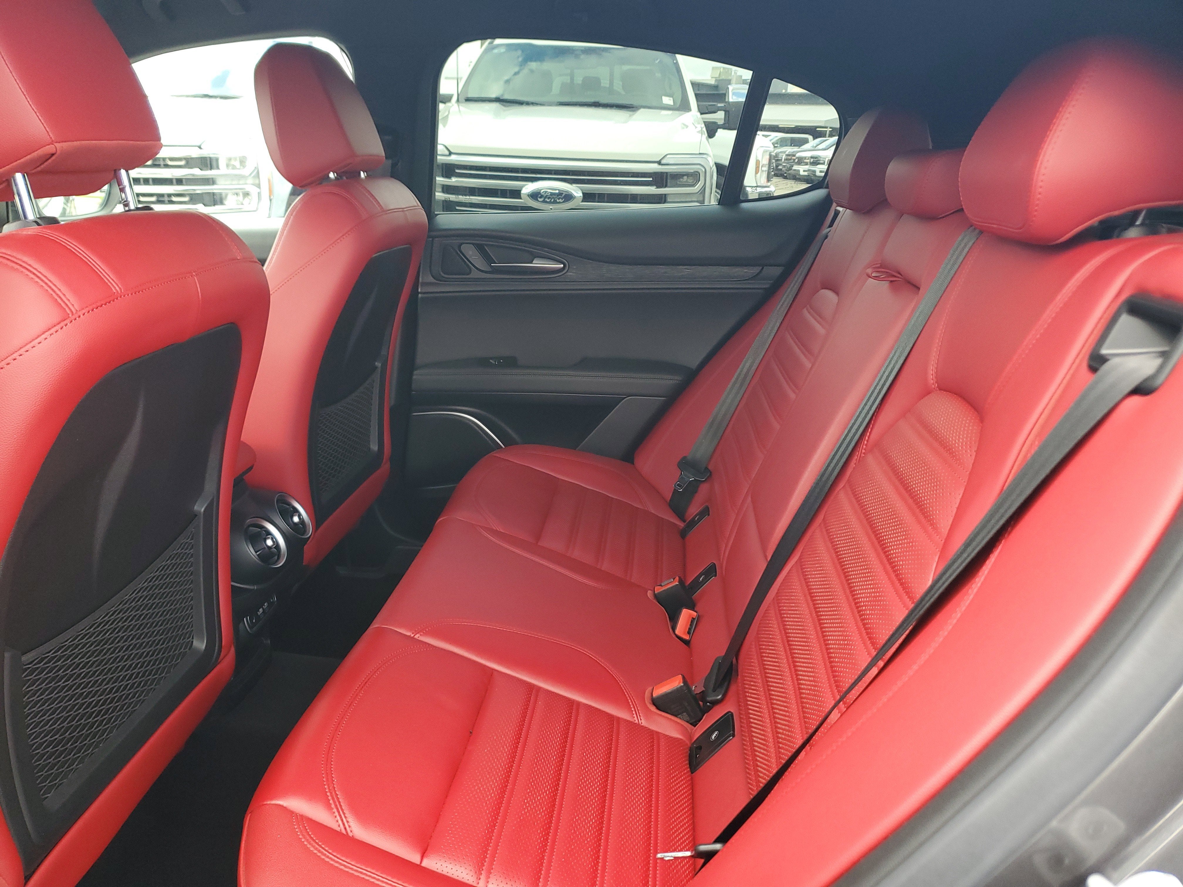 2022 Alfa Romeo Stelvio Sprint 4WD