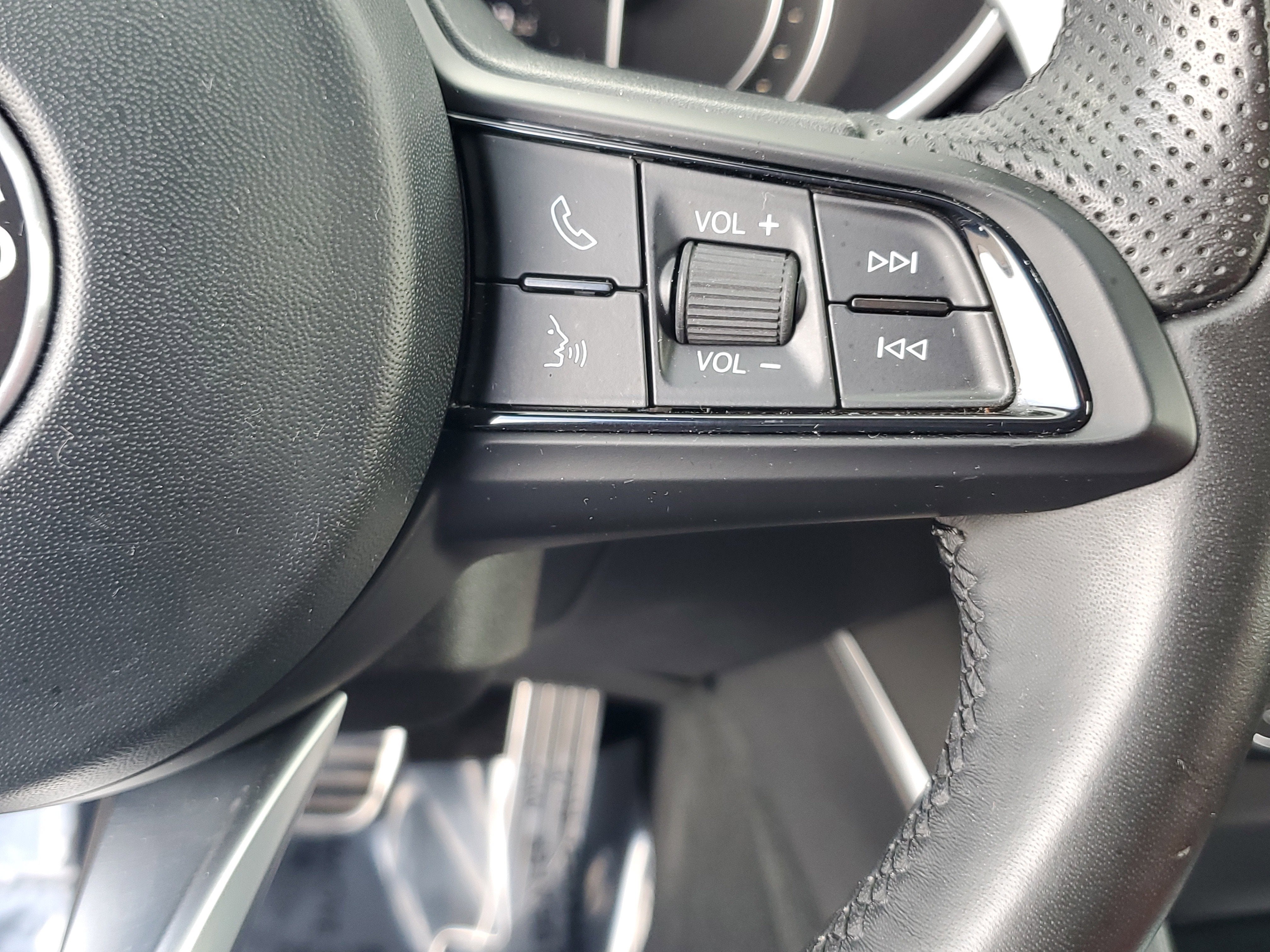 2022 Alfa Romeo Stelvio Sprint 4WD