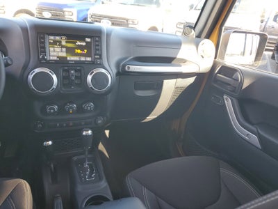 2014 Jeep Wrangler Unlimited Sahara 4WD