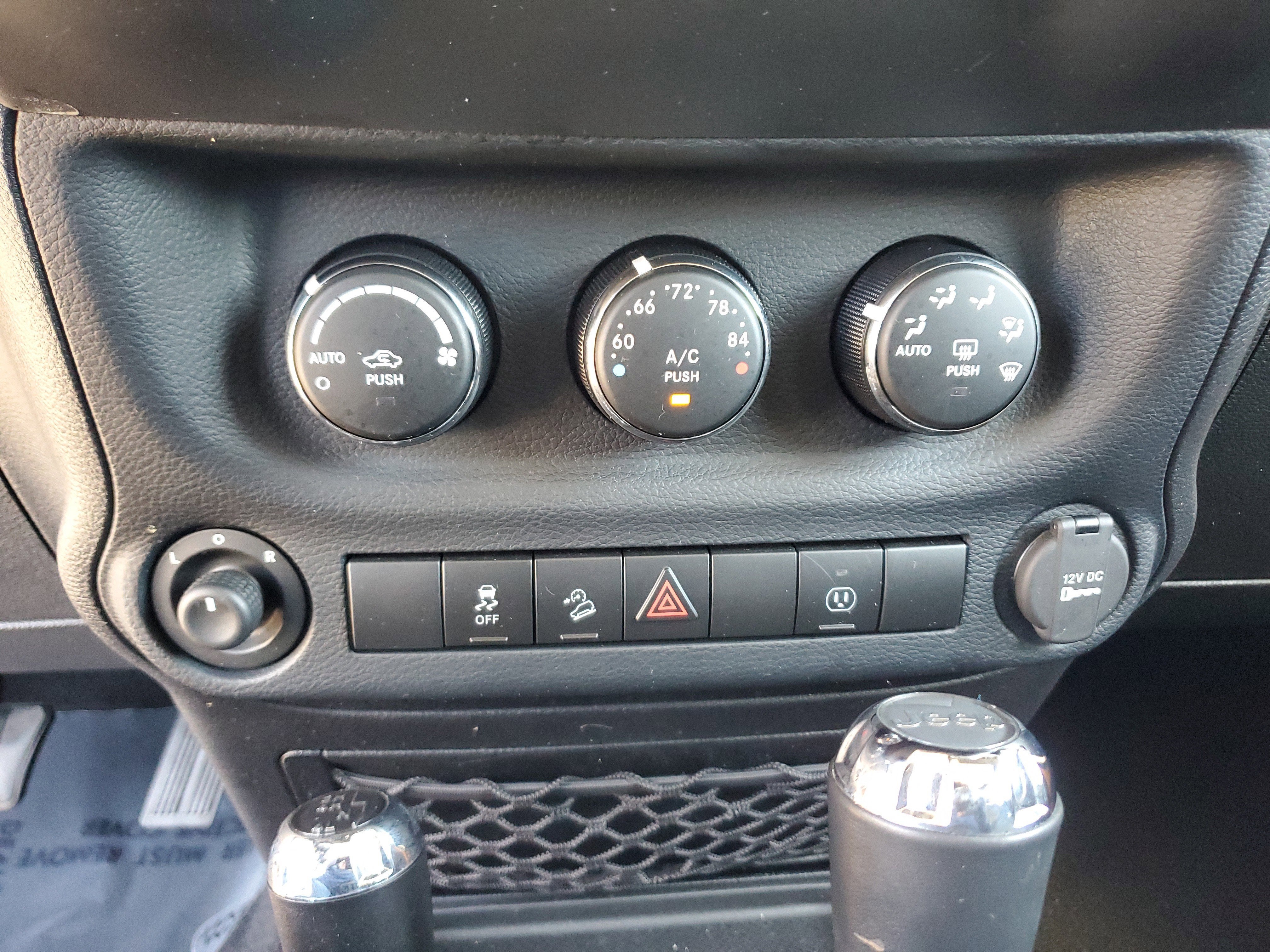 2014 Jeep Wrangler Unlimited Sahara 4WD