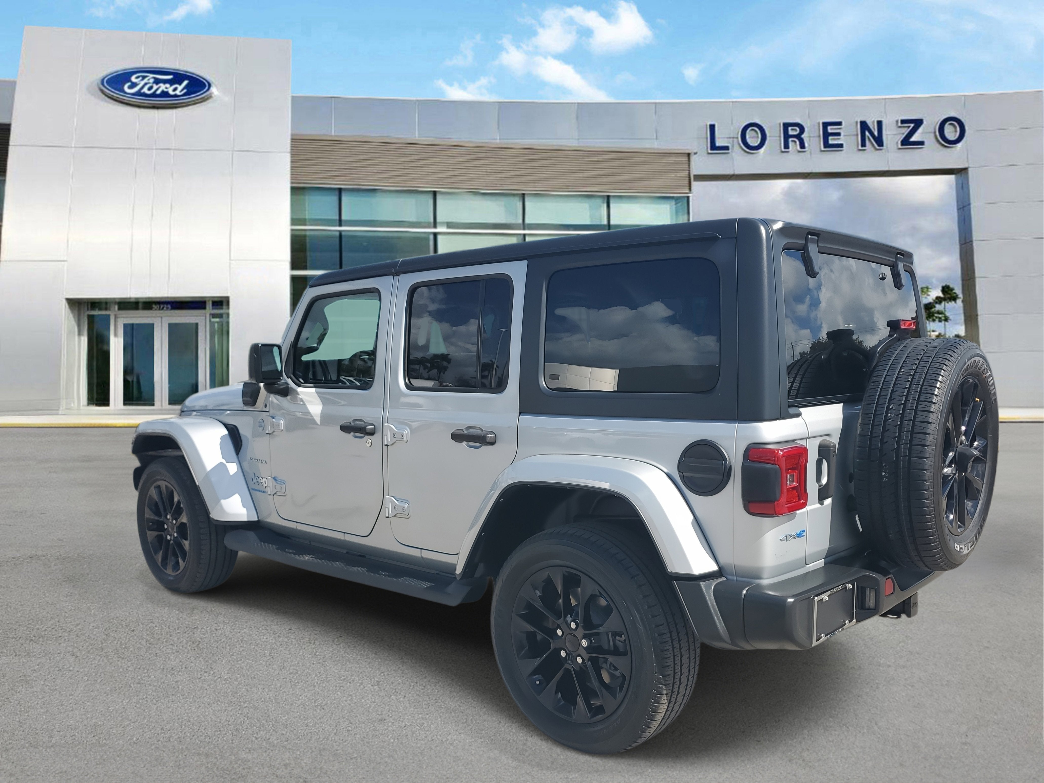 2023 Jeep Wrangler 4xe Sahara 4WD