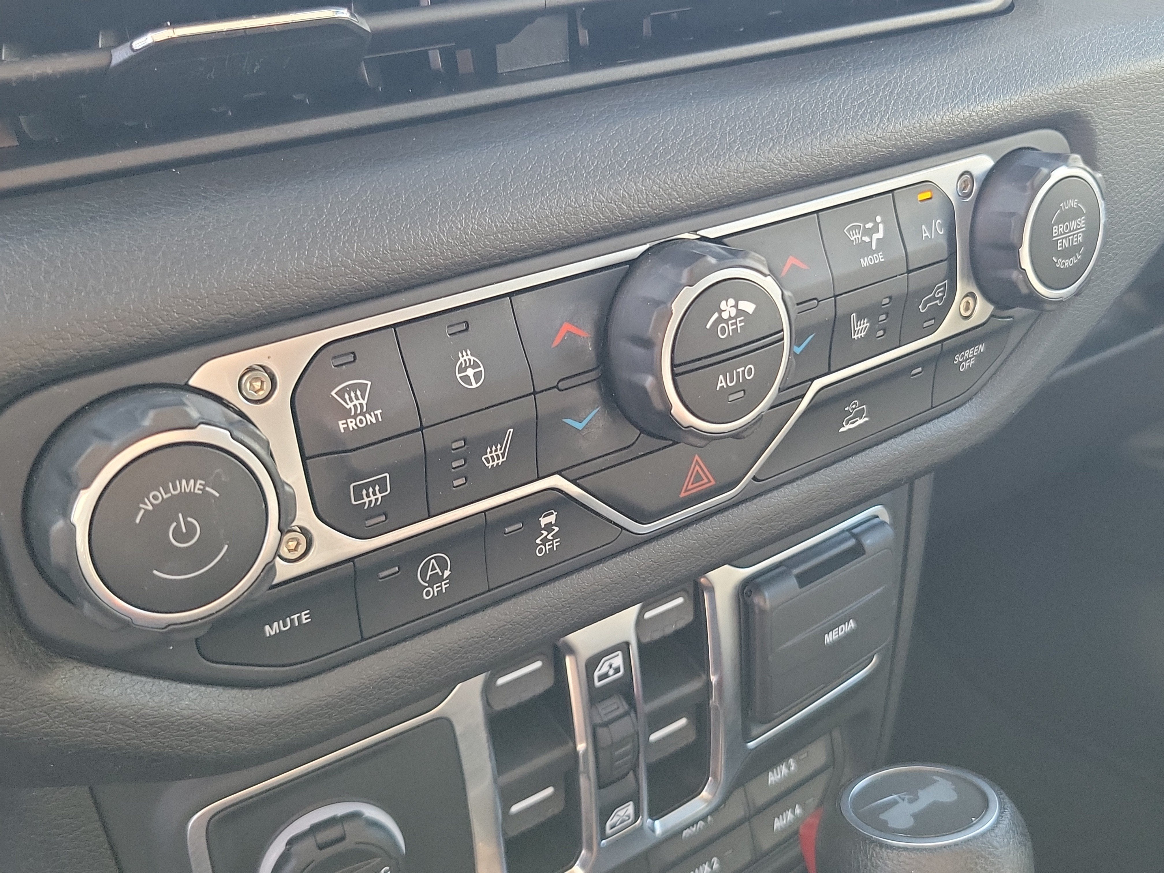 2024 Jeep Wrangler Sport S 4WD