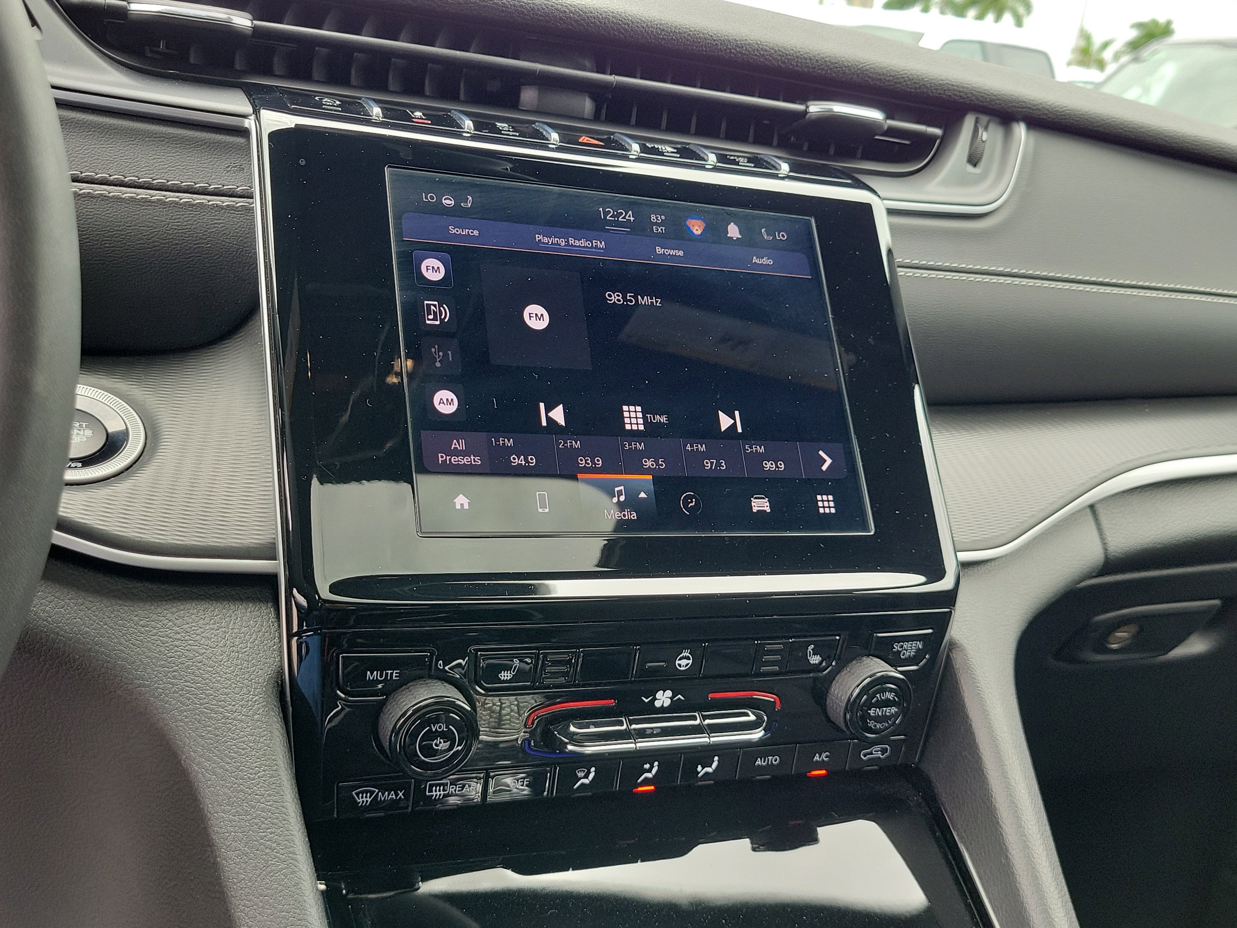 2023 Jeep Grand Cherokee Altitude X 4WD