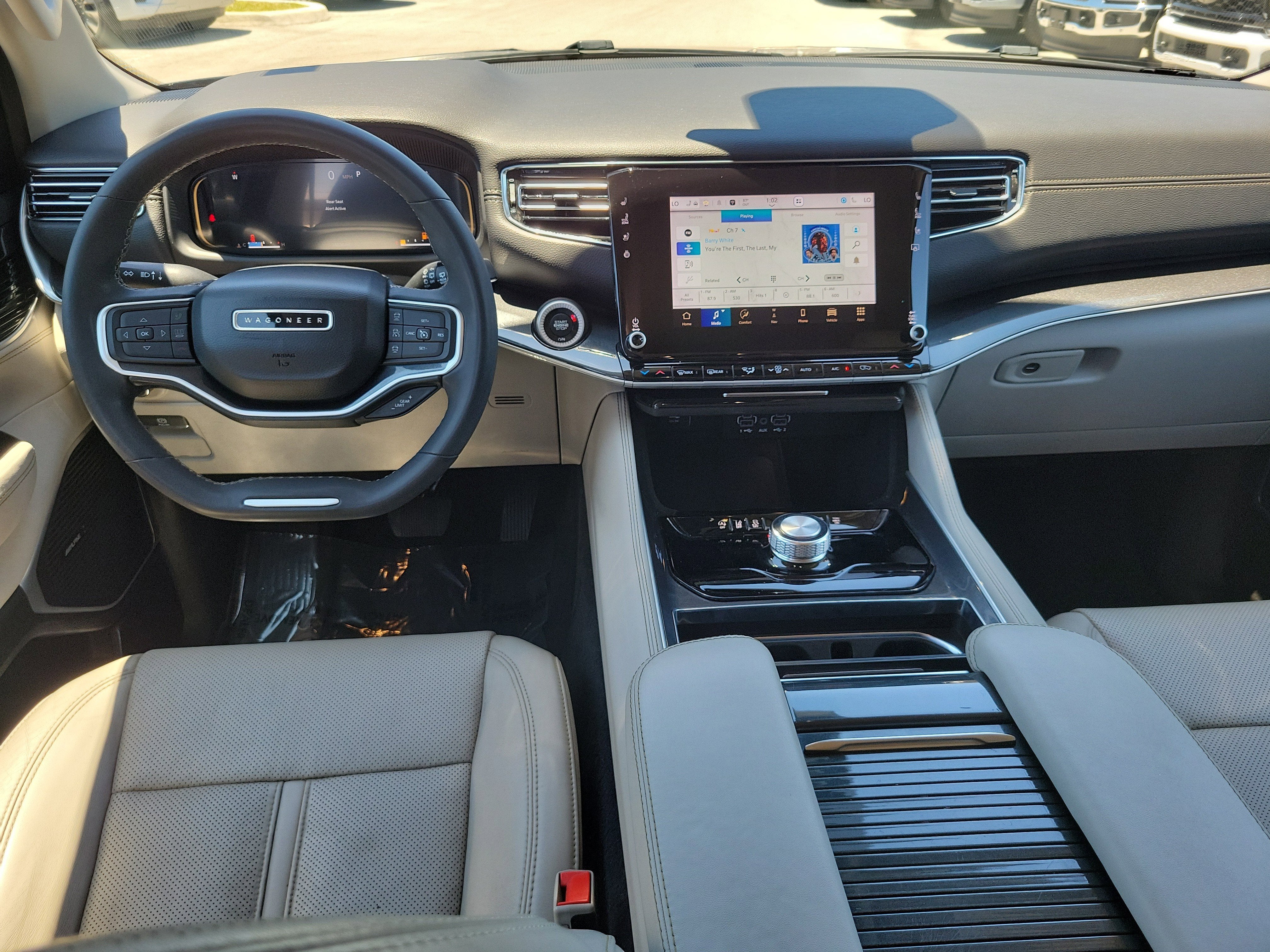 2023 Jeep Wagoneer Base