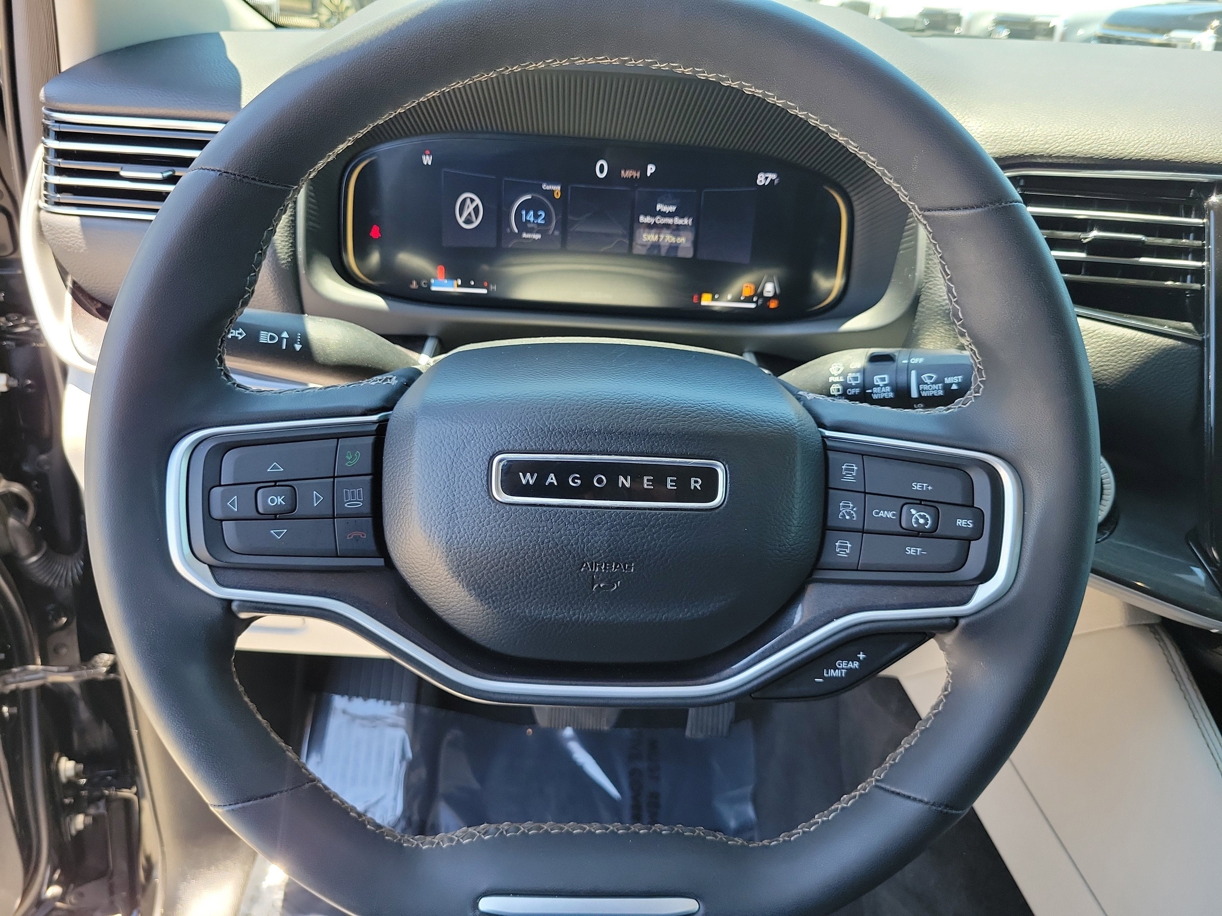 2023 Jeep Wagoneer Base