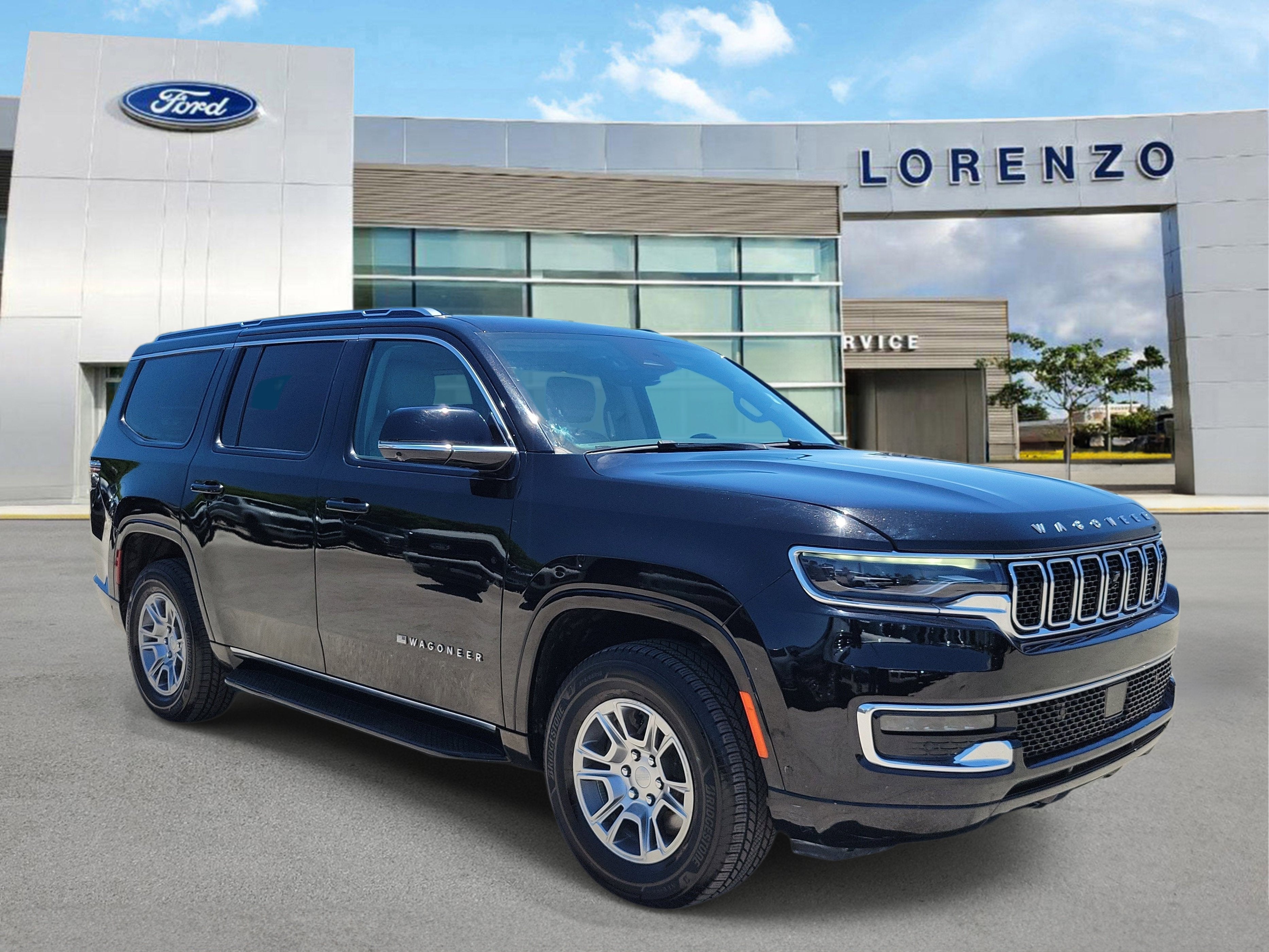2023 Jeep Wagoneer Base