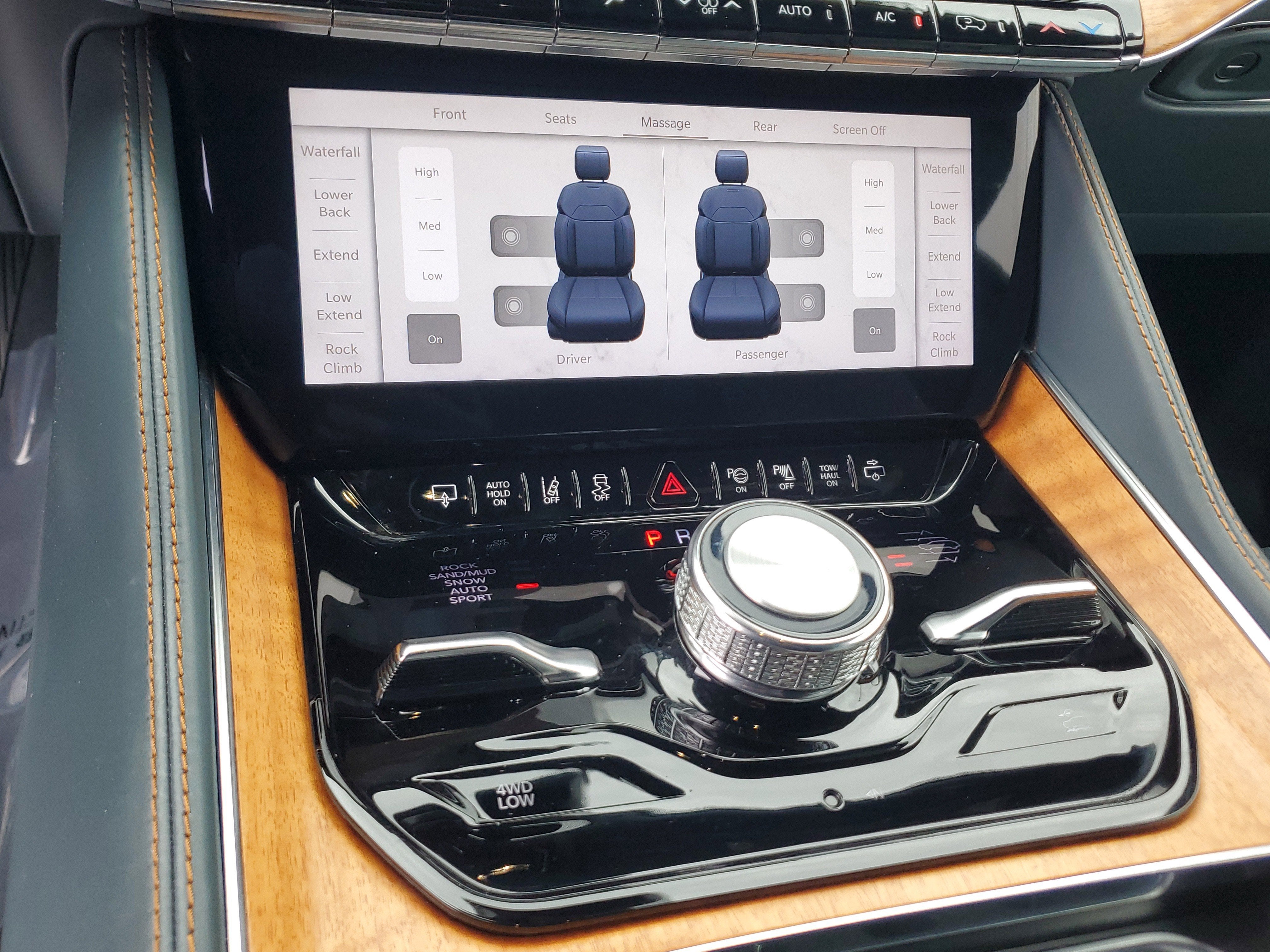 2022 Jeep Grand Wagoneer Series II