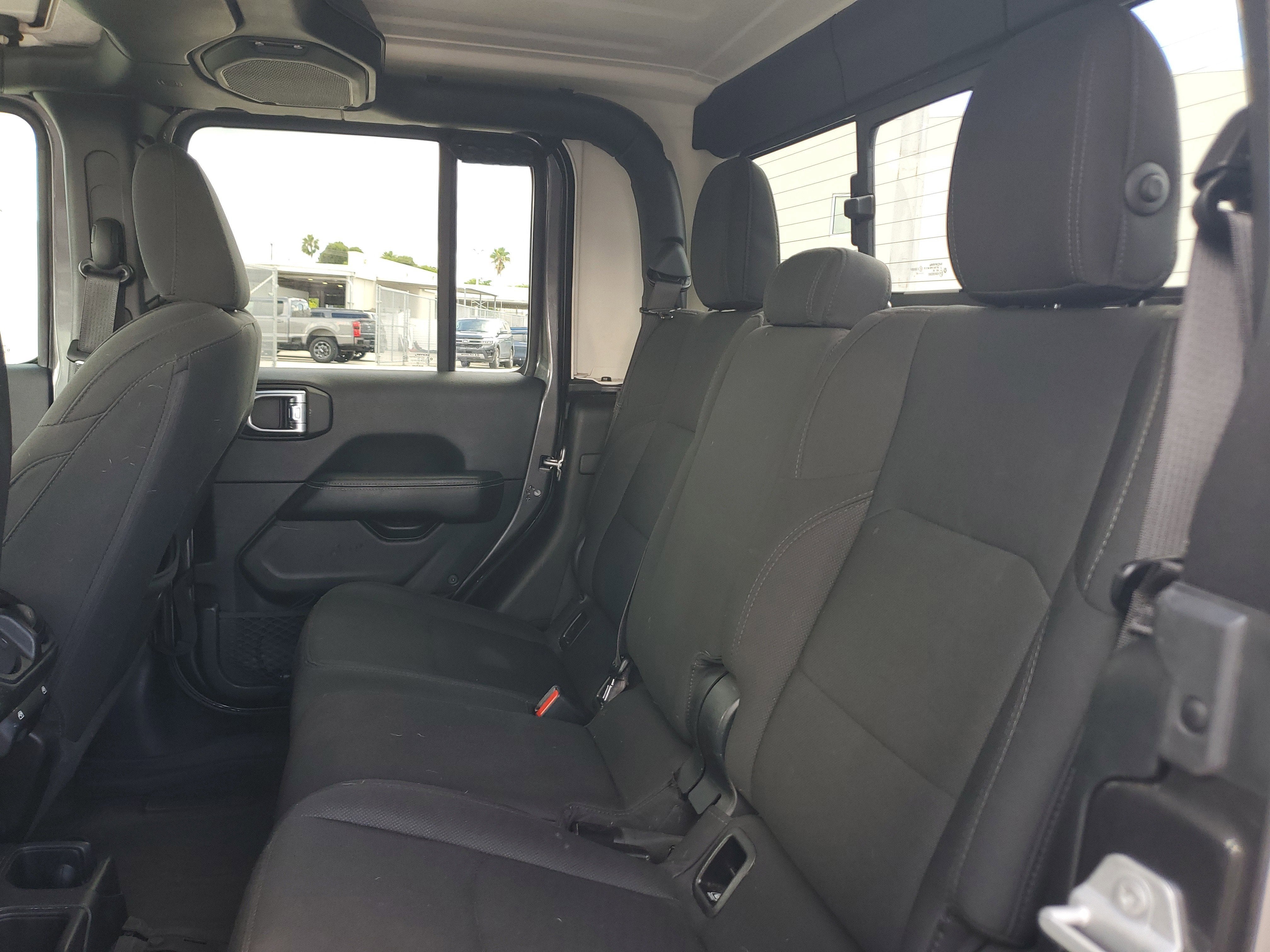 2022 Jeep Gladiator Overland 4WD