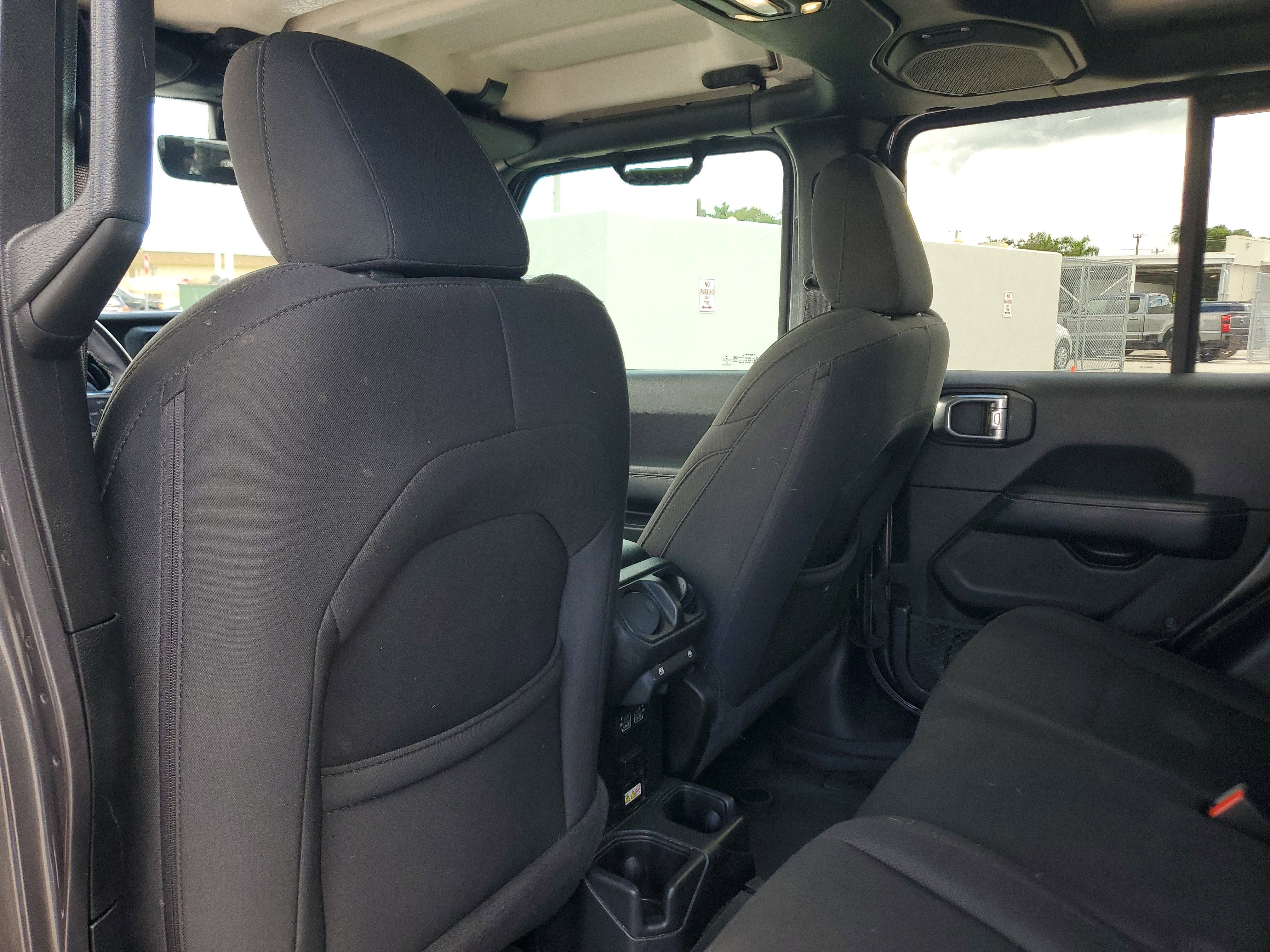 2022 Jeep Gladiator Overland 4WD